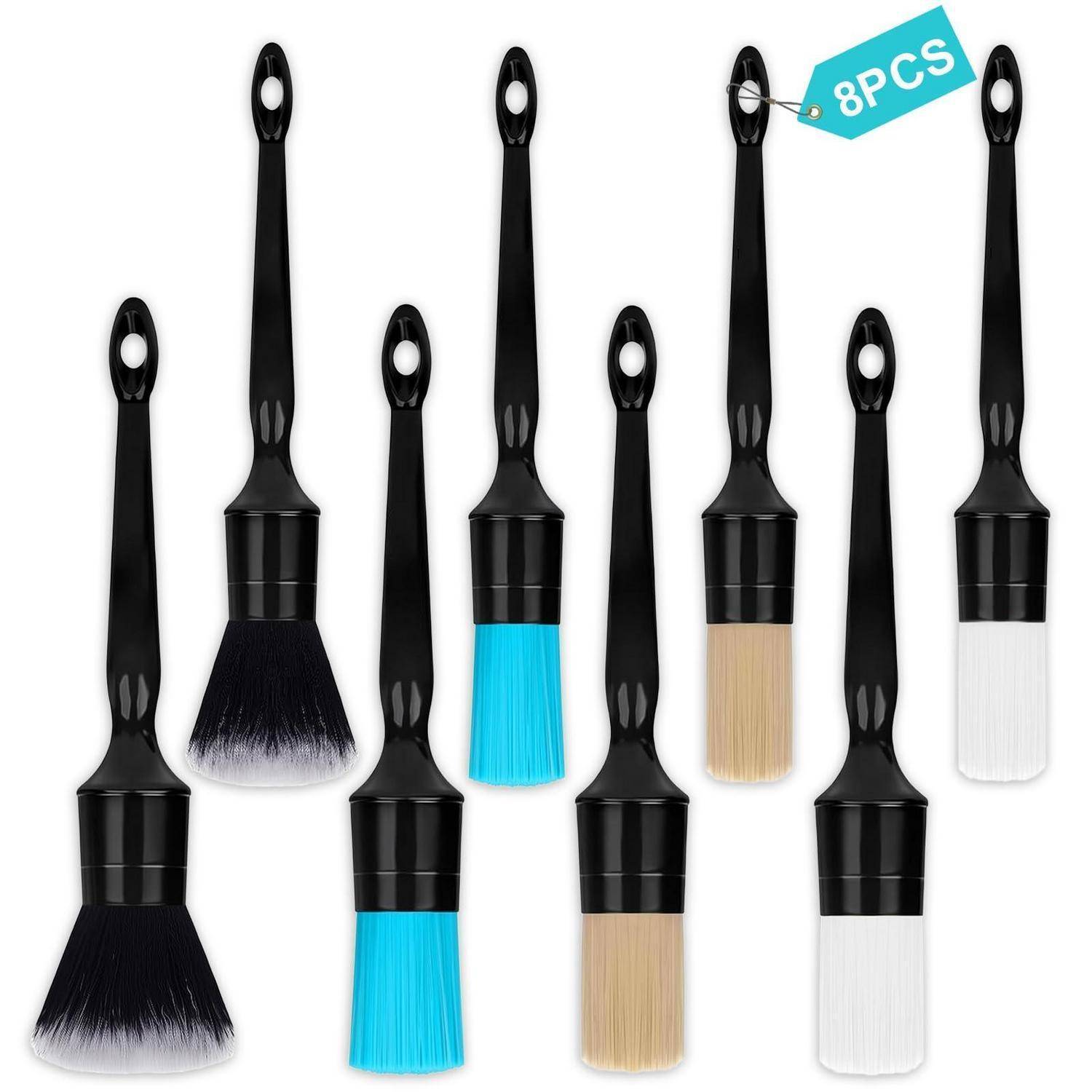 Acht Pinsel mit schwarzen Griffen, gezeigt in vier Borstenstilen und -farben: schwarz, blau, beige und weiß, gekennzeichnet mit „8PCS