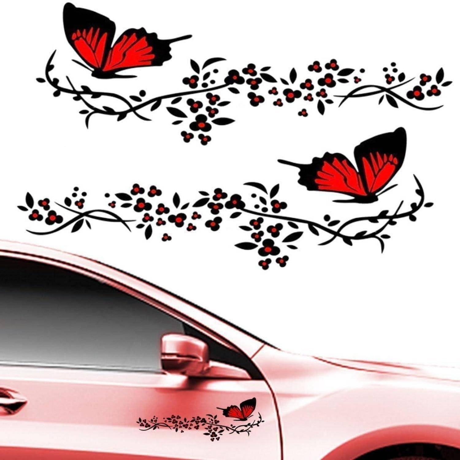 Rosa Auto mit roten Schmetterlings- und Rankenaufklebern, die das Design auf der Seitentür zeigen und oben als passendes Dekorationsmuster dargestellt sind.