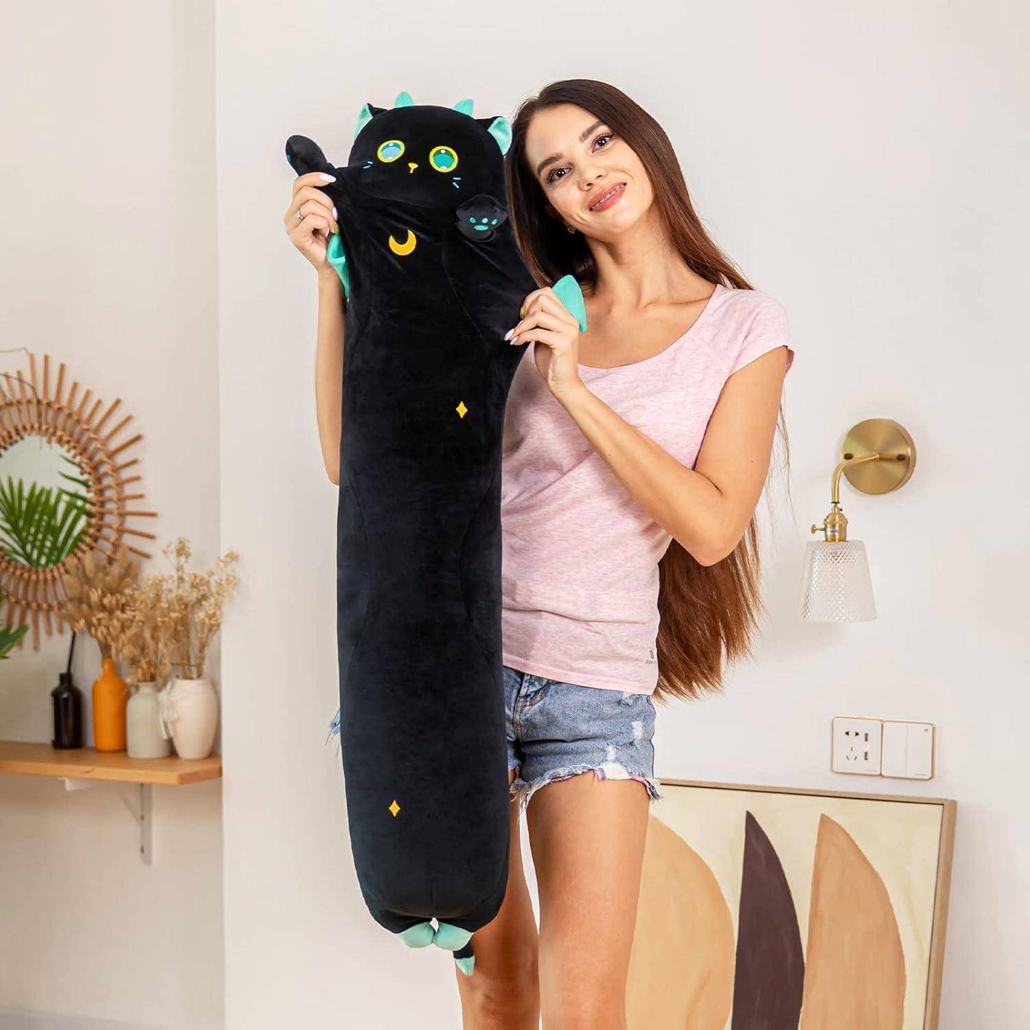 Mewaii Stofftiere Katzen Schwarze 90CM Plüsch Kissen Lang Kätzchen mit Großen Augen Plüschtier Ausgestopftes Tier Spielzeug Kuschelkissen Geschenk