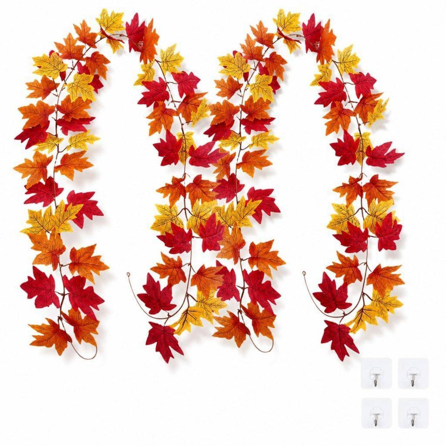 Drei hängende Girlanden mit roten, orangefarbenen und gelben Herbstblättern auf weißem Hintergrund angezeigt.