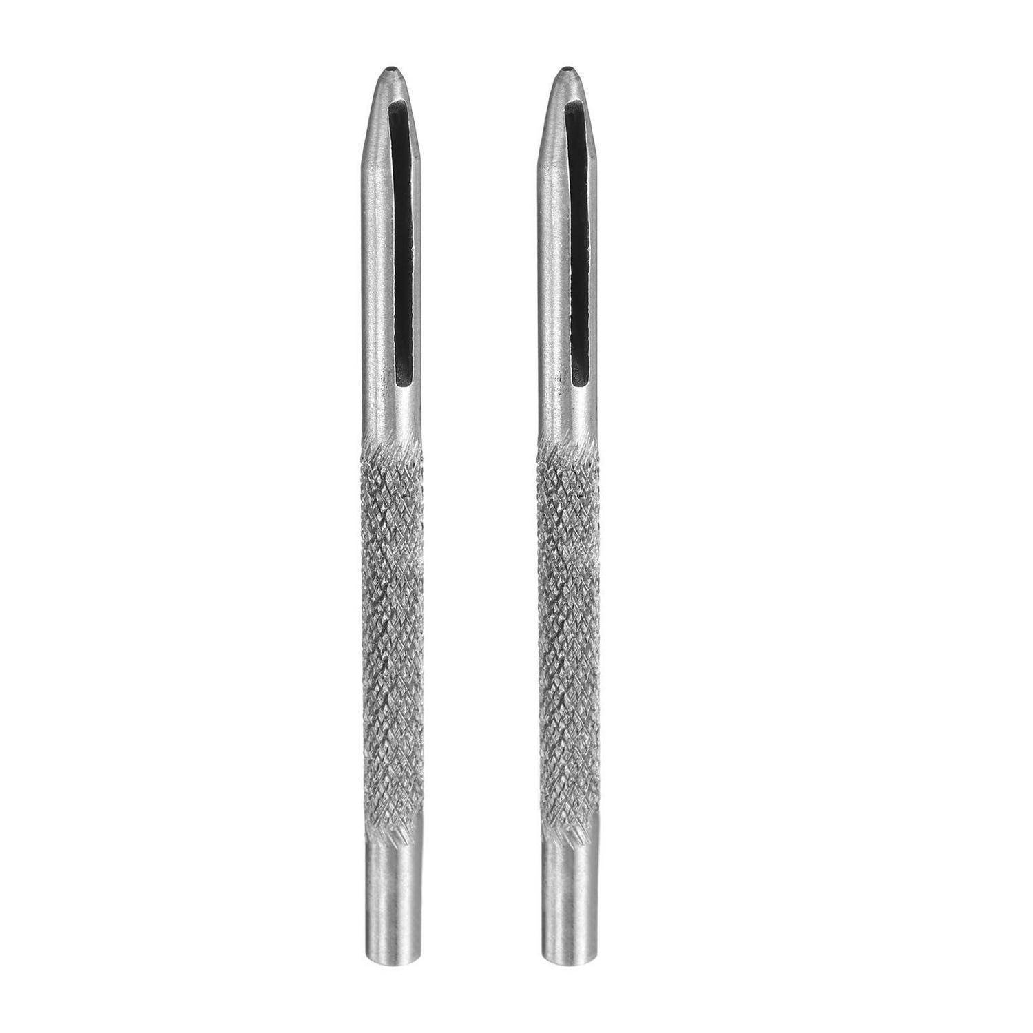 Zwei silberfarbene Metallhandwerkzeuge mit gerillten Griffen, nebeneinander auf weißem Hintergrund dargestellt.