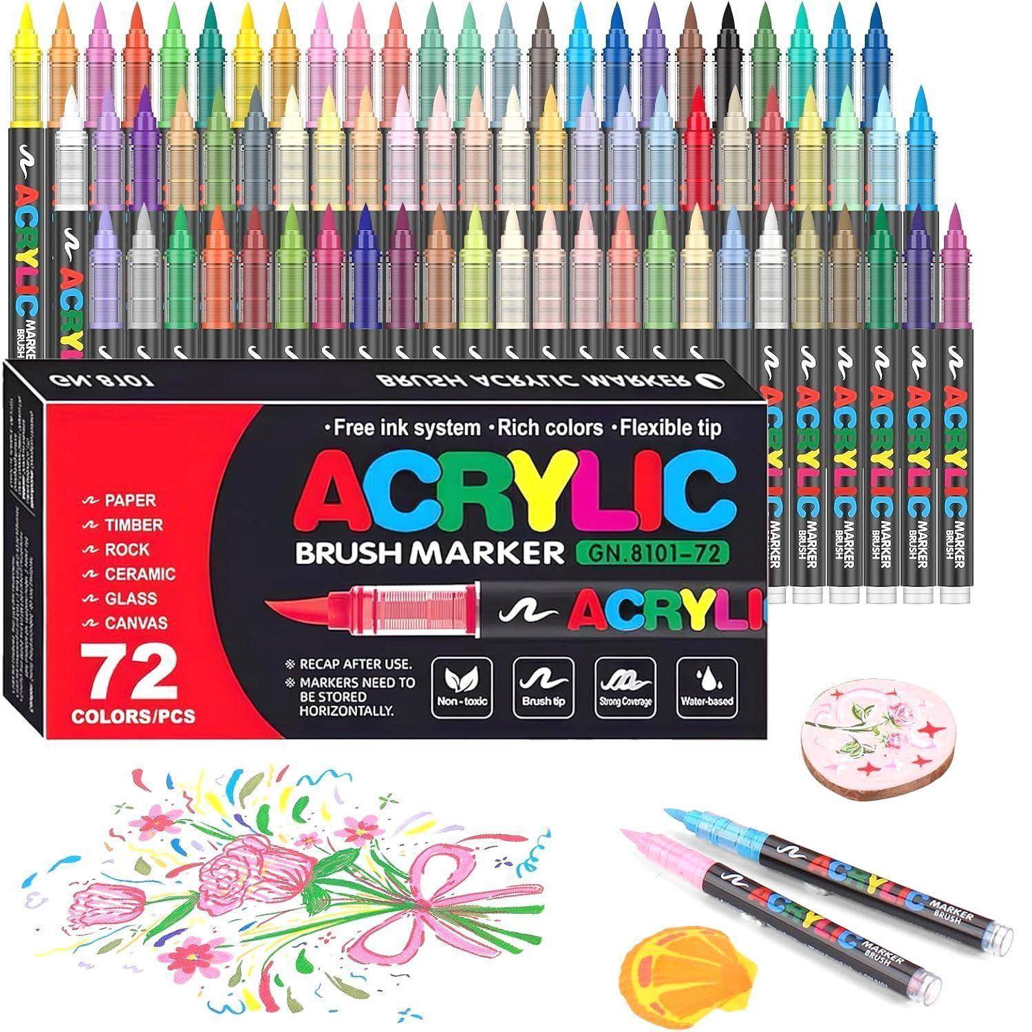 Packung mit 72 acrylischen Pinselmarkern, gezeigt mit vielen bunten Stiften, plus Beispielzeichnungen und einer kleinen runden Verzierung, Werbung für kostenlose Tinte und flexible Spitzen.