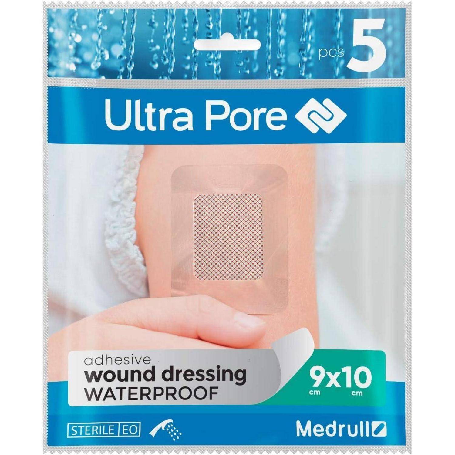 Packung mit 5 Ultra Pore Klebstoff-wasserdichte Wundauflagen, 9 x 10 cm, steril, dargestellt auf einem Hautfleck.