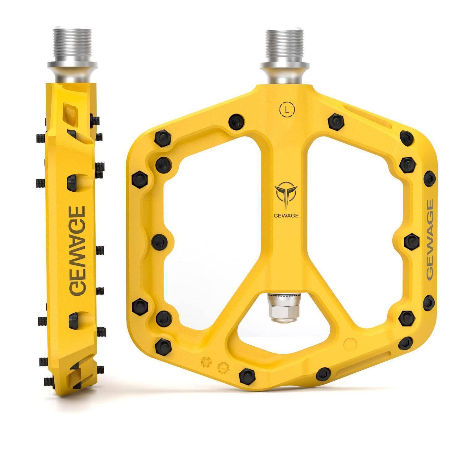 Gelbes GEWAGE-Fahrradpedal gezeigt von der Seite und Vorderansicht, mit metallischer Gewindewelle und schwarzen Haftstiften.