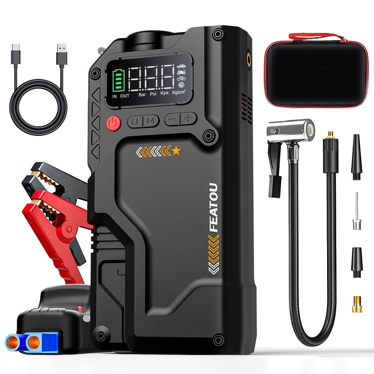 Tragbares Starthilfegerät-Set mit digitalem Display, USB-Kabel, Boost-Klemmen, Luftpumpen-Schlauch, Adapter-Aufsätze und Tragetasche.