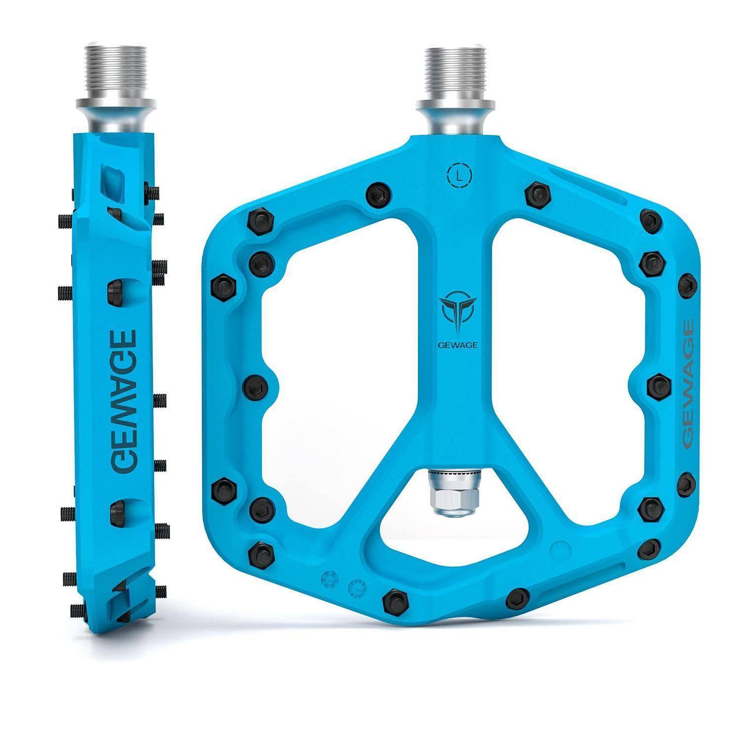 Produktbild von leuchtend blauen GEWAGE-Fahrradpedalen, von der Seite und von vorne gezeigt mit Metallspindel und schwarzen Stiften.