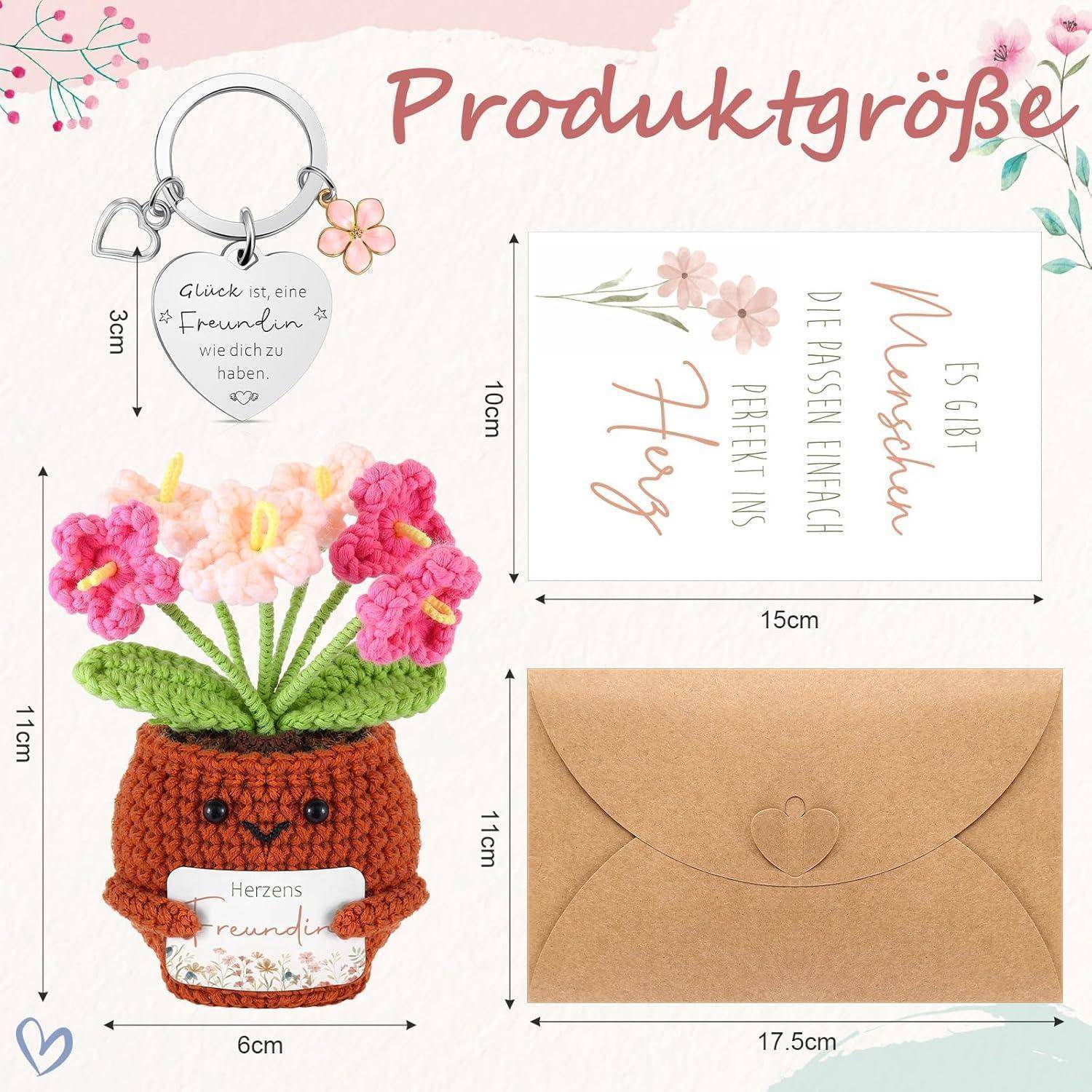Größentabelle für Produkte mit einem gehäkelten Blumentopf-Schlüsselanhänger, einer Karte und einem Umschlag, mit Abmessungen in cm: Schlüsselanhänger 3 cm, Topf 11 x 6 cm, Karte 10 x 15 cm, Umschlag 11 x 17,5 cm.