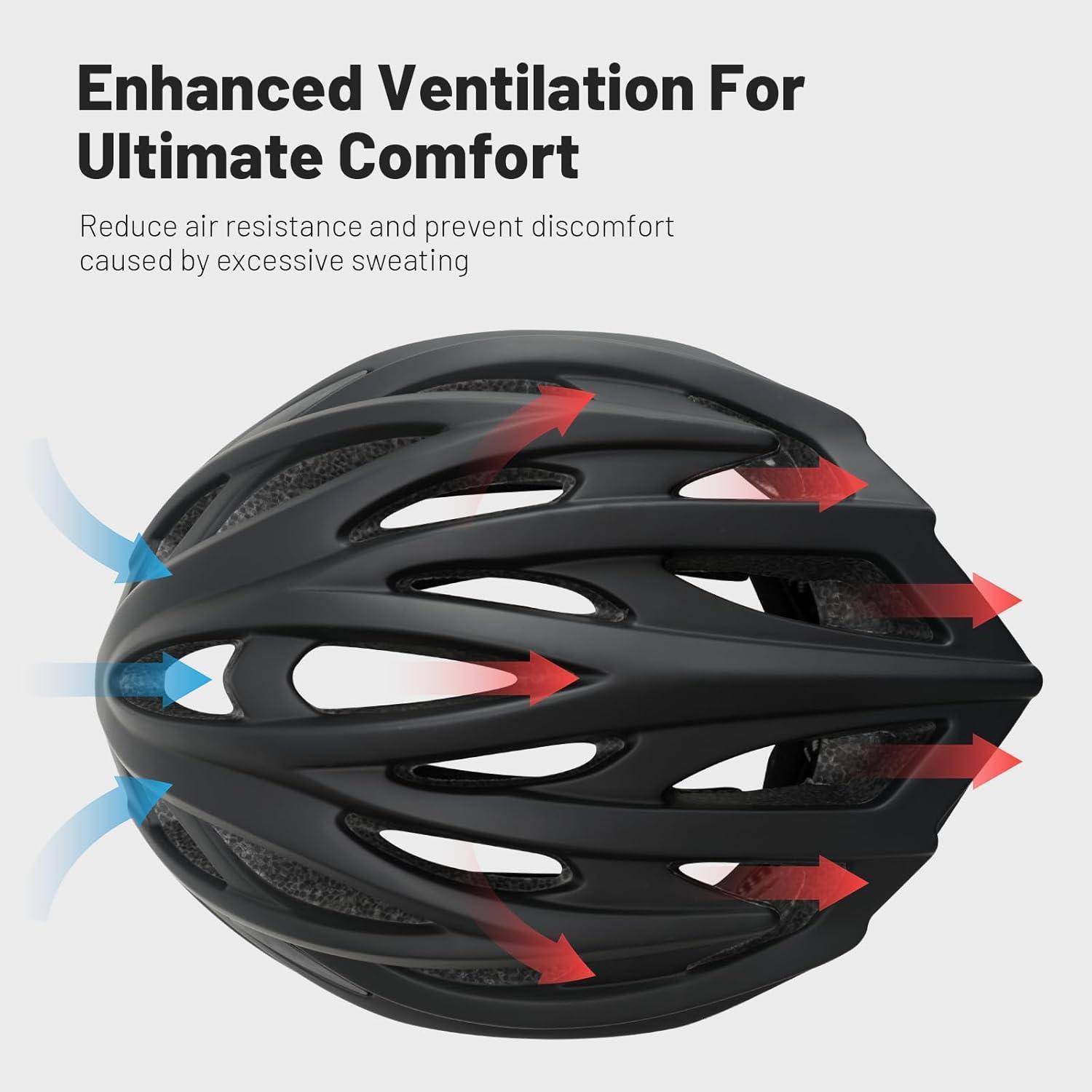 Schwarzer Fahrradhelm mit Pfeilen, die verbesserte Belüftung und Luftstrom zeigen, um Widerstand und Schweiß zu reduzieren; Text lautet „Verbesserte Belüftung für ultimativen Komfort