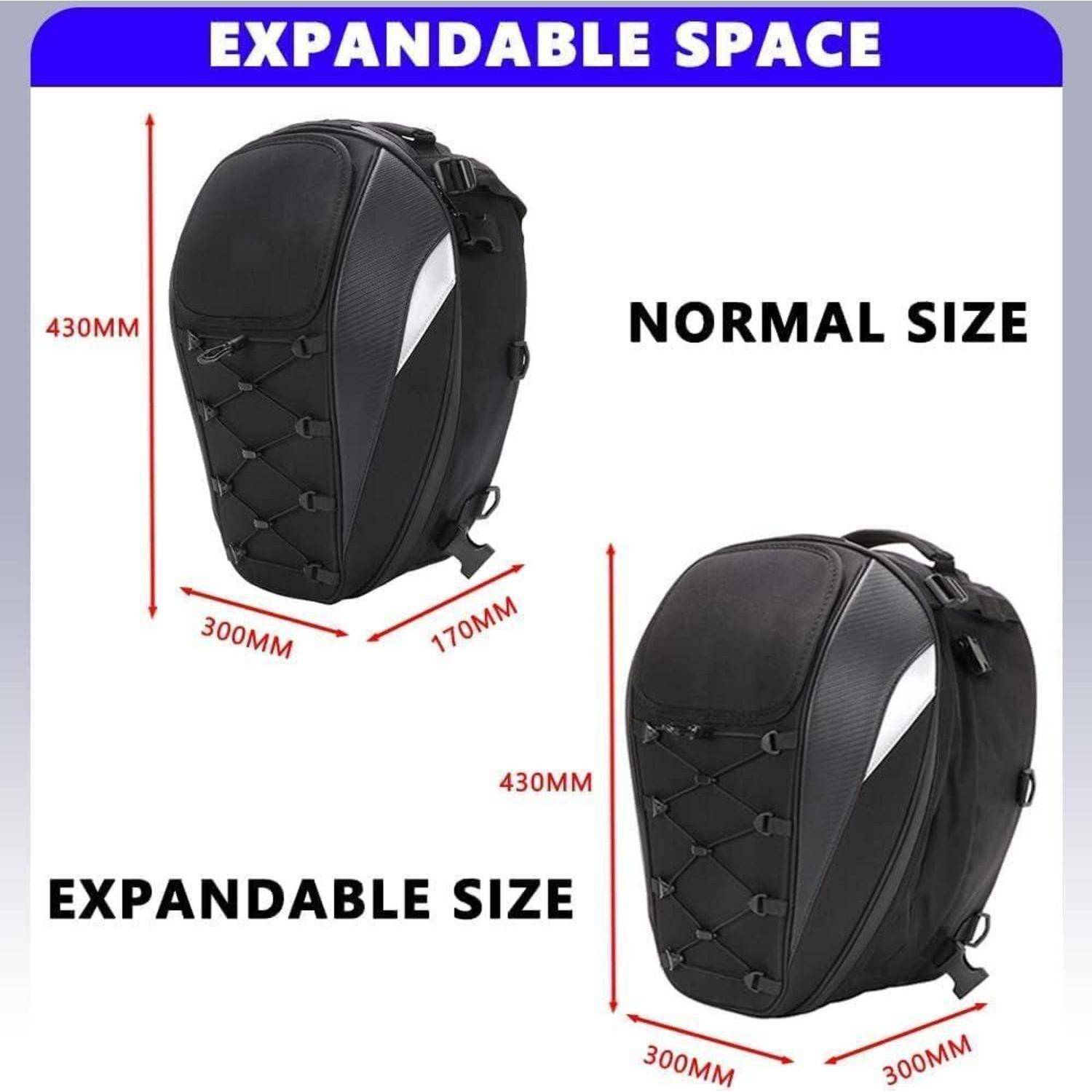 Produktgrafik eines schwarzen erweiterbaren Rucksacks, die normale Größe und erweiterte Größe zeigt, mit Abmessungen von 430 mm Höhe und 300 mm Breite/Tiefe.