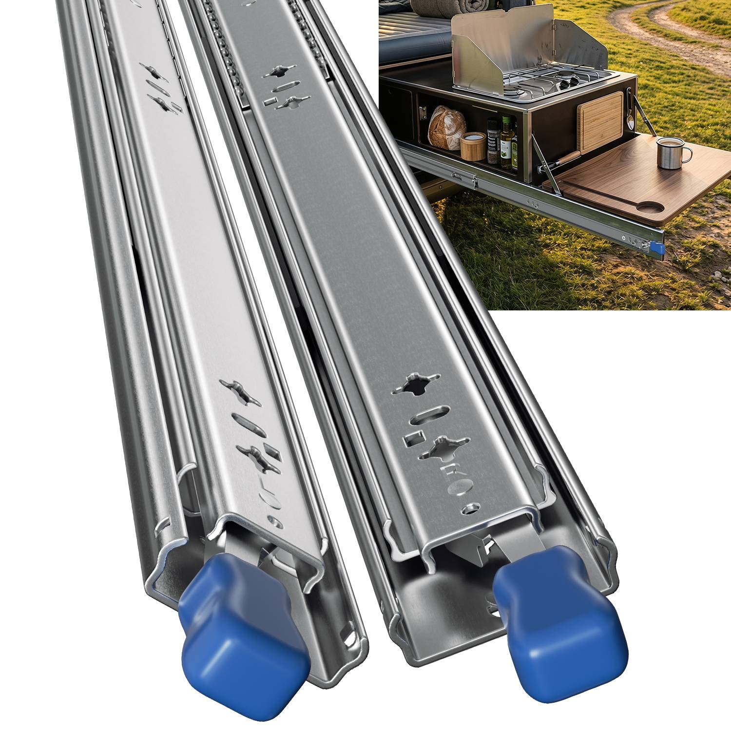 Zwei Metall-Schienensysteme mit blauen Endkappen, dargestellt als ausziehbare Campingküche-Ablage, die einen Herd und eine Aufbewahrungsschublade in einem Fahrzeugaufbau unterstützt.