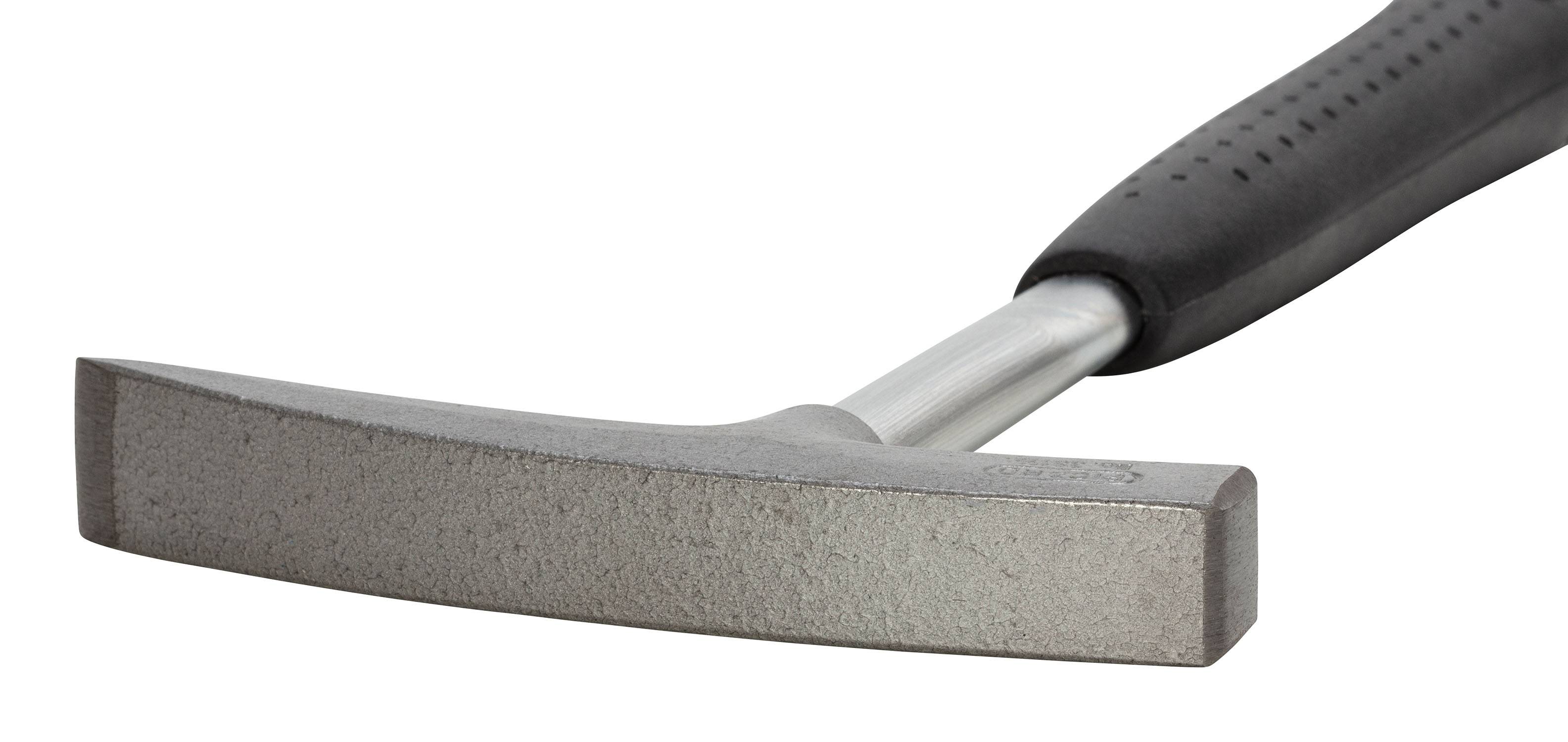 Ein Metallhandwerkzeug mit langem Griff und flachem rechteckigem Kopf, shown on a white background.