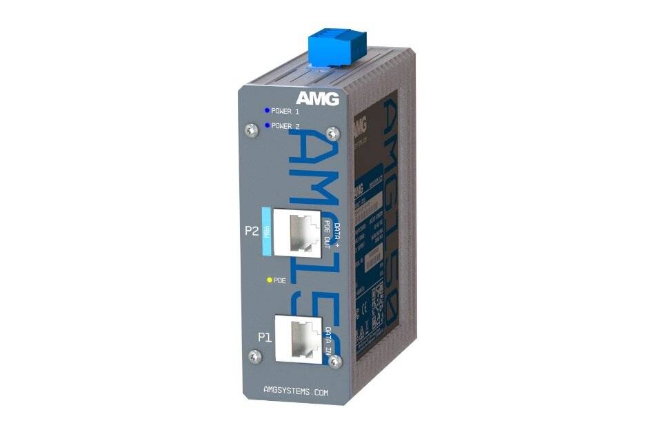 Industrielles AMG-Ethernet-Geräte-Modul mit zwei vorderen Netzwerkschnittstellen, Status-LEDs und oben angebrachtem Stecker, dargestellt vor weißem Hintergrund.