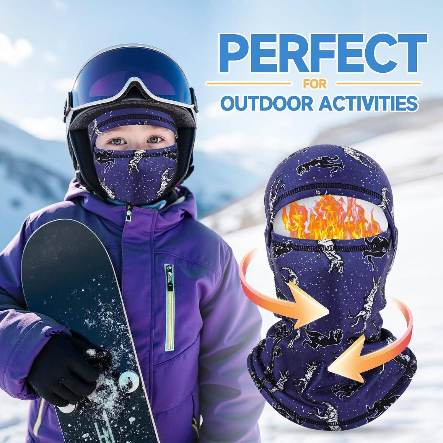 Werbebild eines Snowboarders in violetter Winterausrüstung neben einer Illustration einer Gesichtsmaske mit Flammen und Pfeilen, mit dem Text „PERFEKT FÜR OUTDOOR-AKTIVITÄTEN".