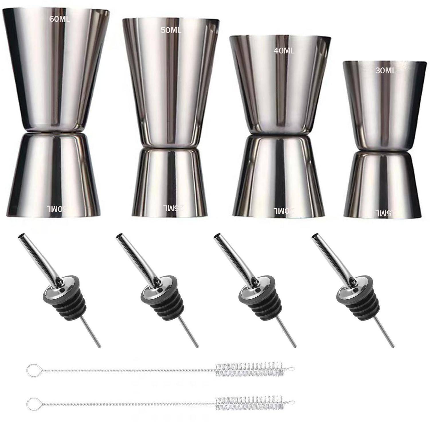 Satz aus Edelstahl-Messern mit Markierungen für 60ml, 50ml, 40ml und 30ml, plus vier Ausgießer und zwei Reinigungsbürsten für Barwerkzeuge.