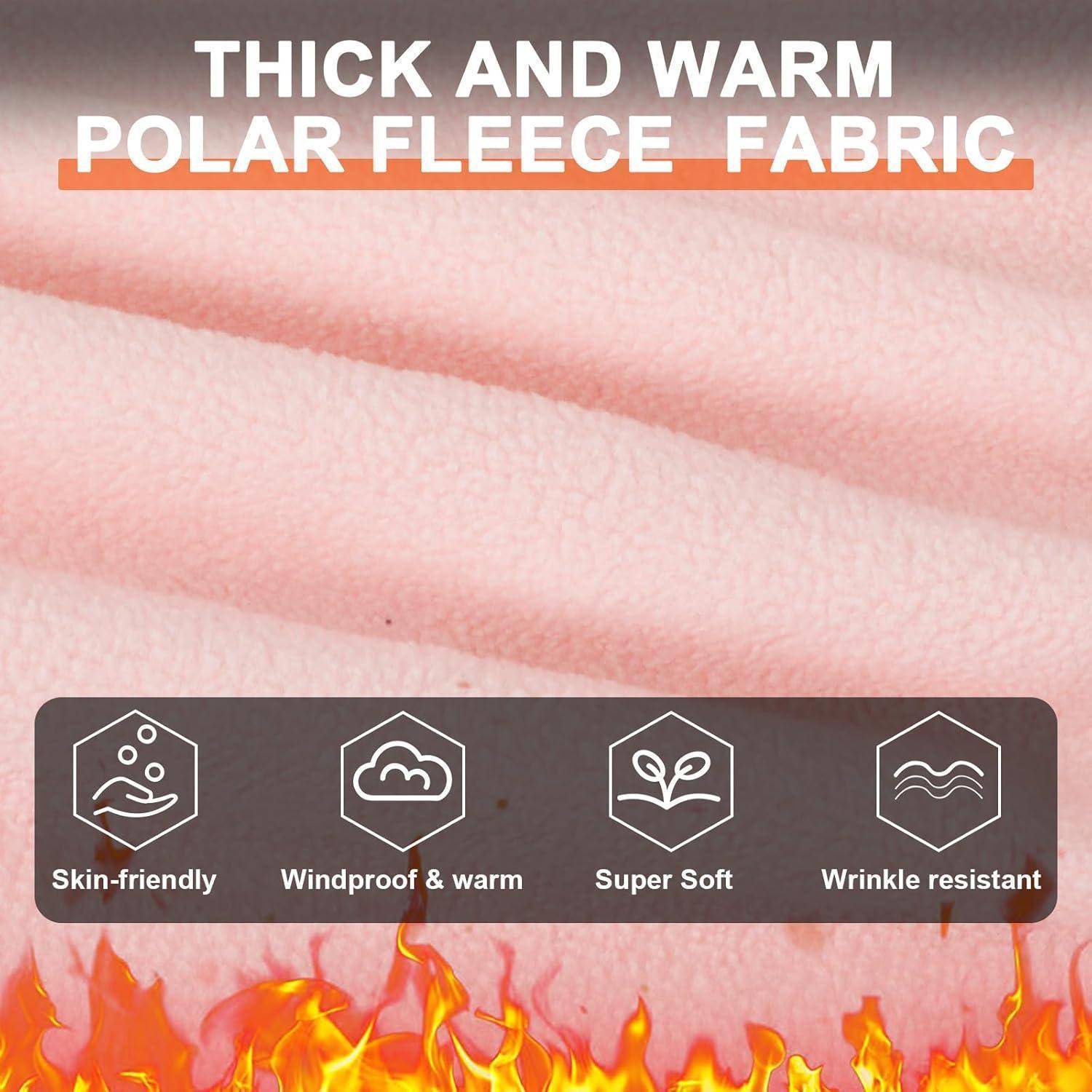 Rosa Polarfleece-Stoff aus nächster Nähe mit Text „DICKES UND WARMES POLARFLEECE-GEWEBE" und Symbolen mit der Aufschrift hautfreundlich, winddicht & warm, superweich und knitterresistent.
