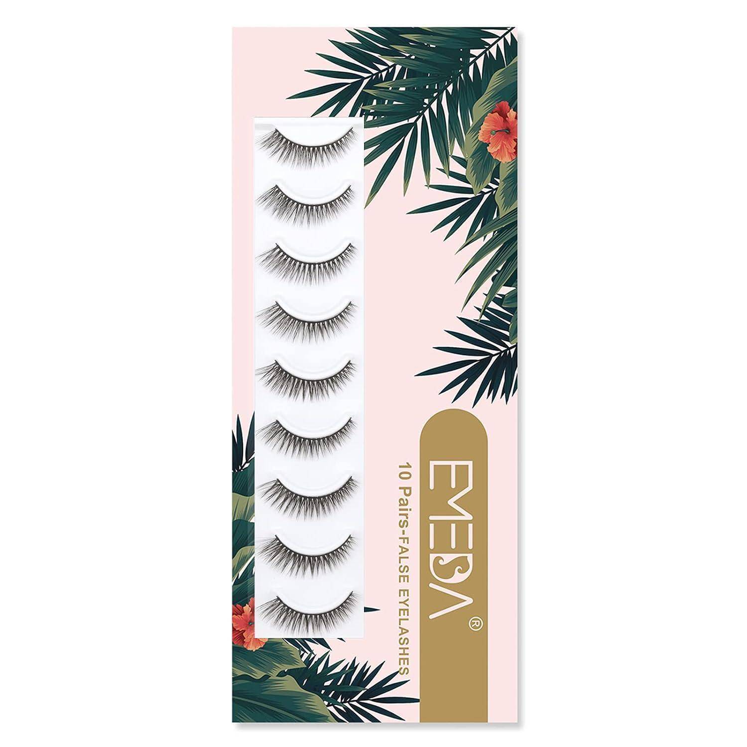 Packung mit 10 Paar künstlichen Wimpern auf einer rosa tropisch gestalteten Schachtel mit Palmblättern und „EYBA