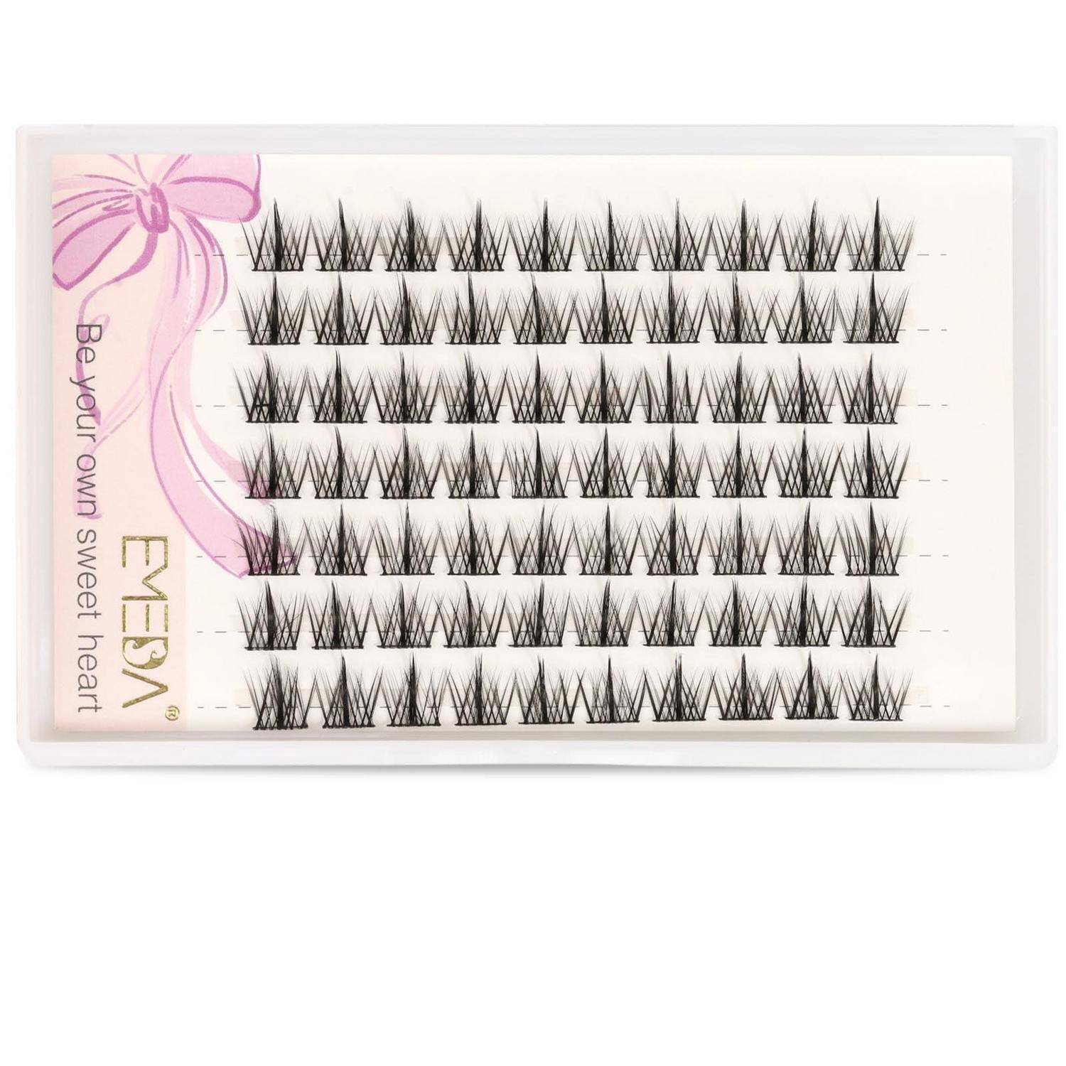 Schachtel mit künstlichen Wimpernverlängerungen in Reihen, mit rosa Schleifenbranding und dem Text „Be your own sweet heart
