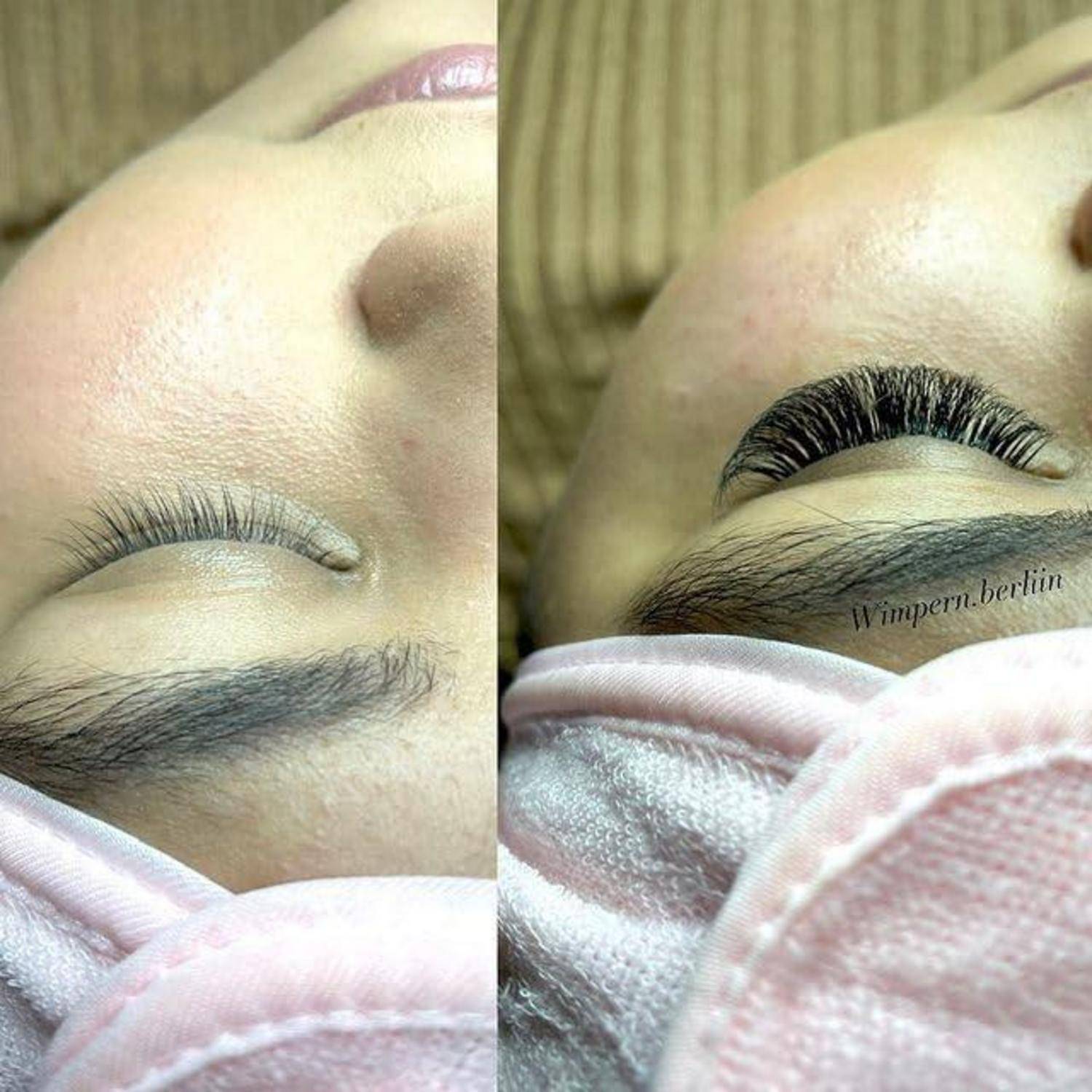 Nahaufnahme nebeneinander eines geschlossenen Auges einer Frau vor und nach Wimpernverlängerungen, wobei die rechte Seite eine vollere, dunklere Wimpernlinie zeigt.