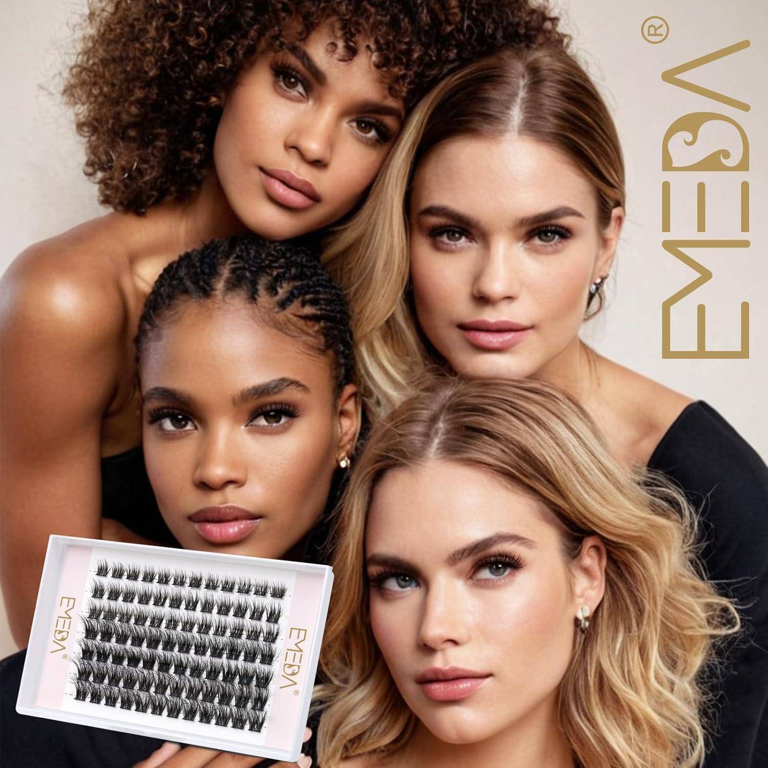 Vier Frauen mit unterschiedlichen Hautfarben posieren in einer Schönheitswerbung neben einem Tablett mit künstlichen Wimpern, das rechts mit „EYESM