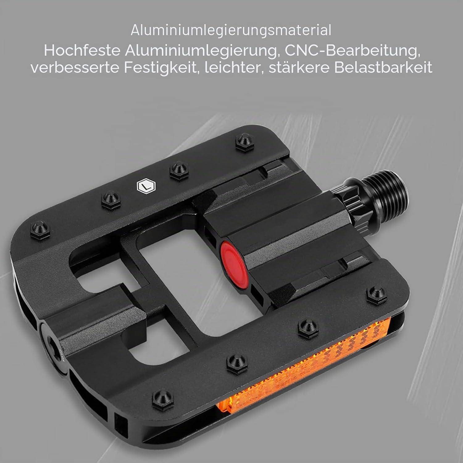 Schwarzales Fahrradpedal aus Aluminium-Legierung mit strukturiertem Reflektor und Gewinde-Achse; deutscher Text betont Haltbarkeit, Leichtgewicht und CNC-Bearbeitung.