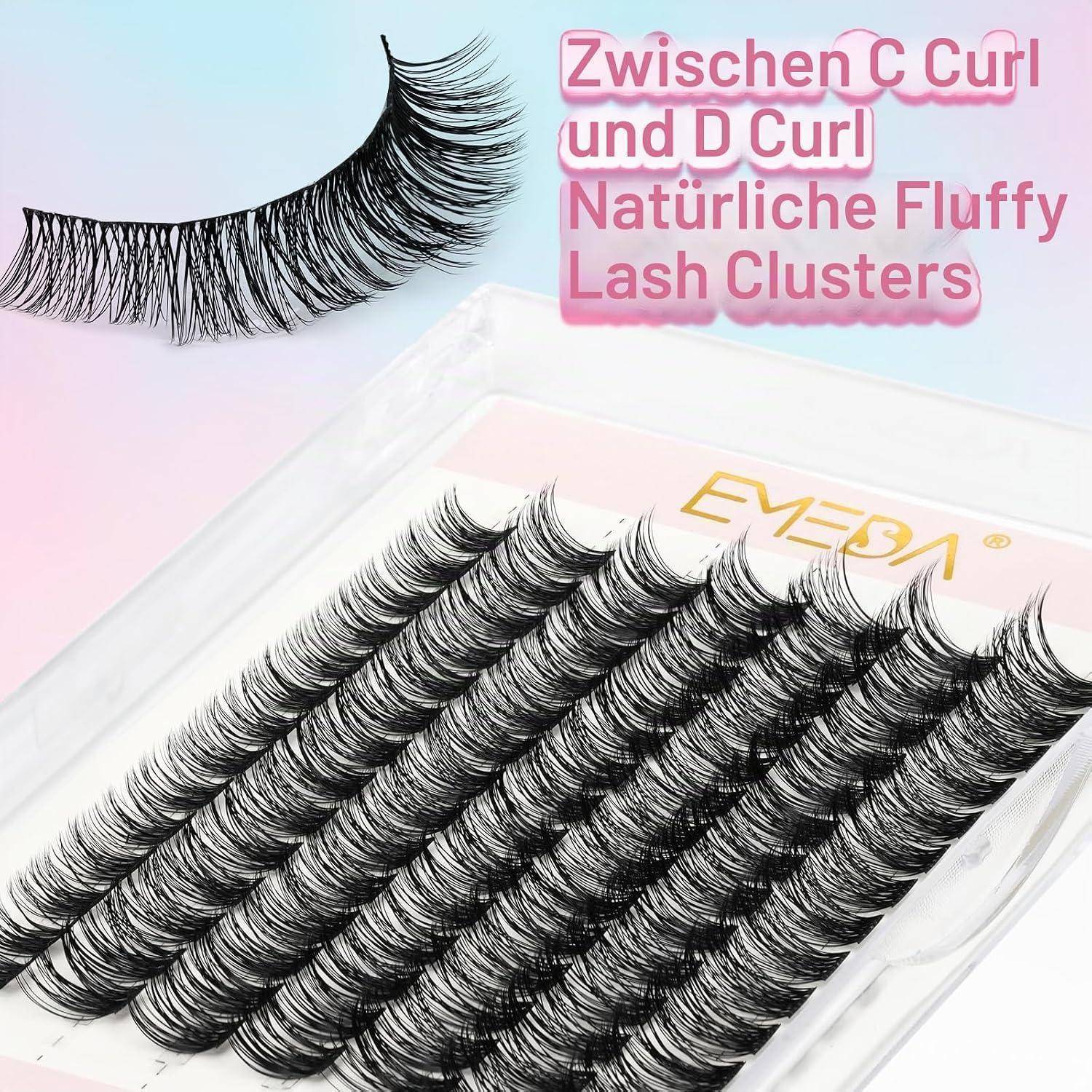 Werbebild von flauschigen Wimpernbüscheln in einem durchsichtigen Tablett, mit einer Nahaufnahme des Wimpernstreifens und deutschem Text „Zwischen C Curl und D Curl Natürliche Fluffy Lash Clusters