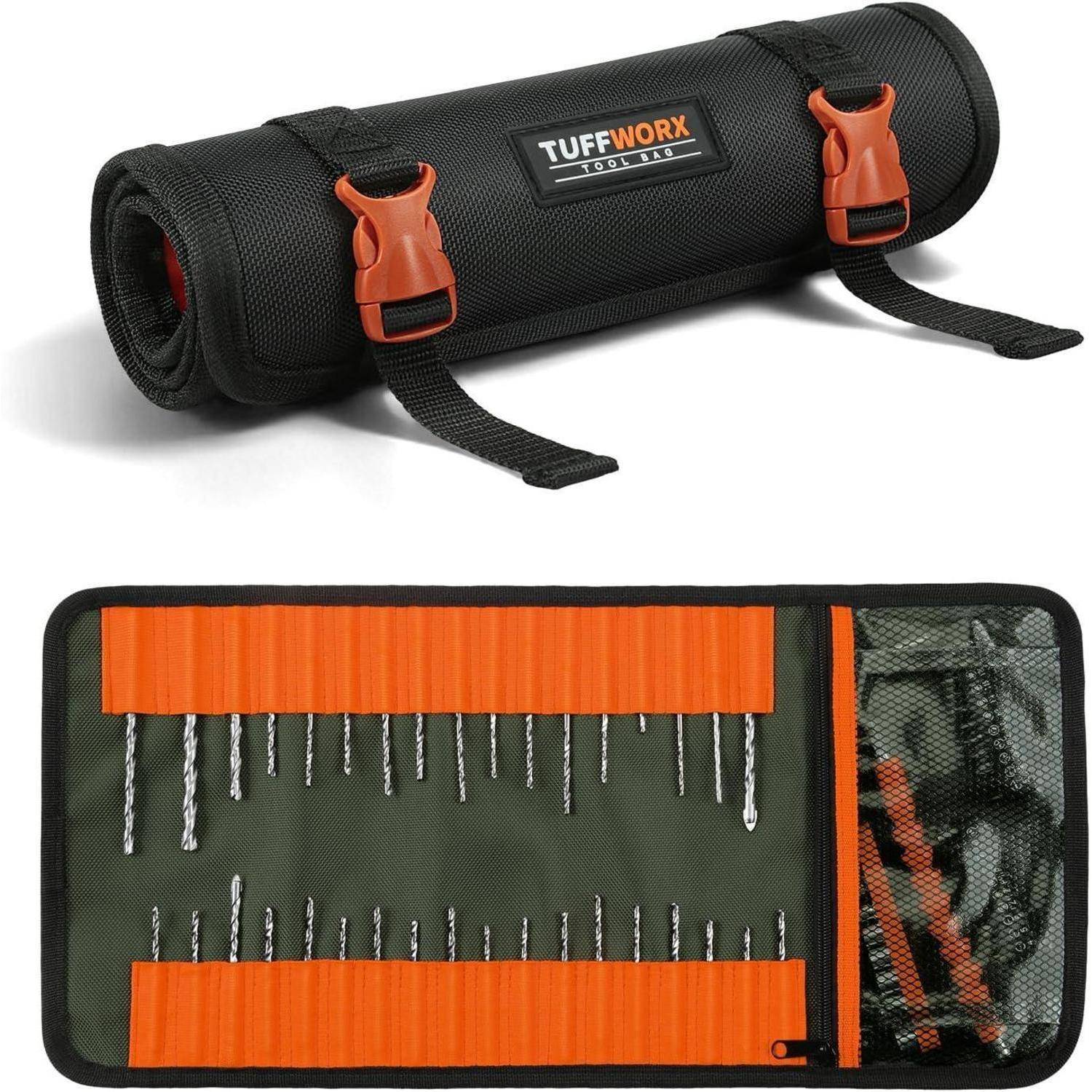 Schwarze TUFFWORK-Werkzeugrolle mit orangefarbenen Schnallen, aufgeklappt dargestellt, um gelagerte Bohrer und Handwerkzeuge in organisierten Taschen zu zeigen.