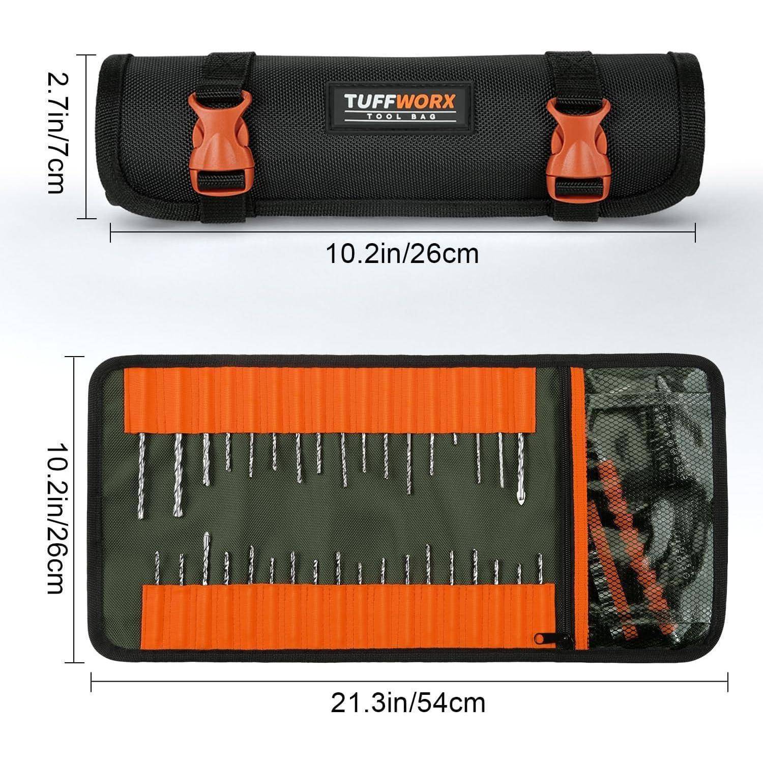Schwarze TUFFWORK-Werkzeugtasche mit orangefarbenen Schnallen, geschlossen und offen gezeigt, mit Bohrern im Inneren; Abmessungen gekennzeichnet 10,2 x 2,7 Zoll und 21,3 x 10,2 Zoll.