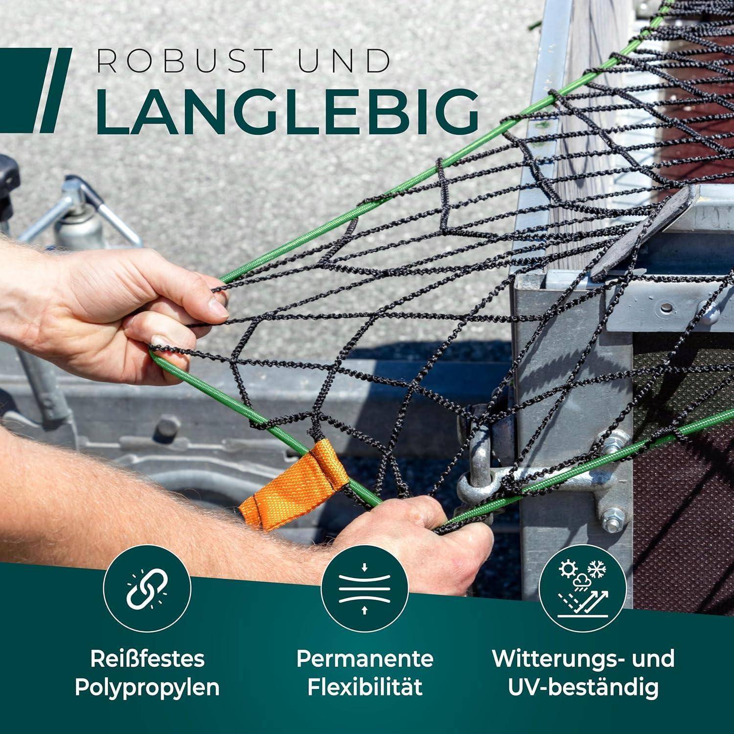 Hände spannen ein Netz über einen Anhänger mit deutschem Text „ROBUST UND LANGLEBIG