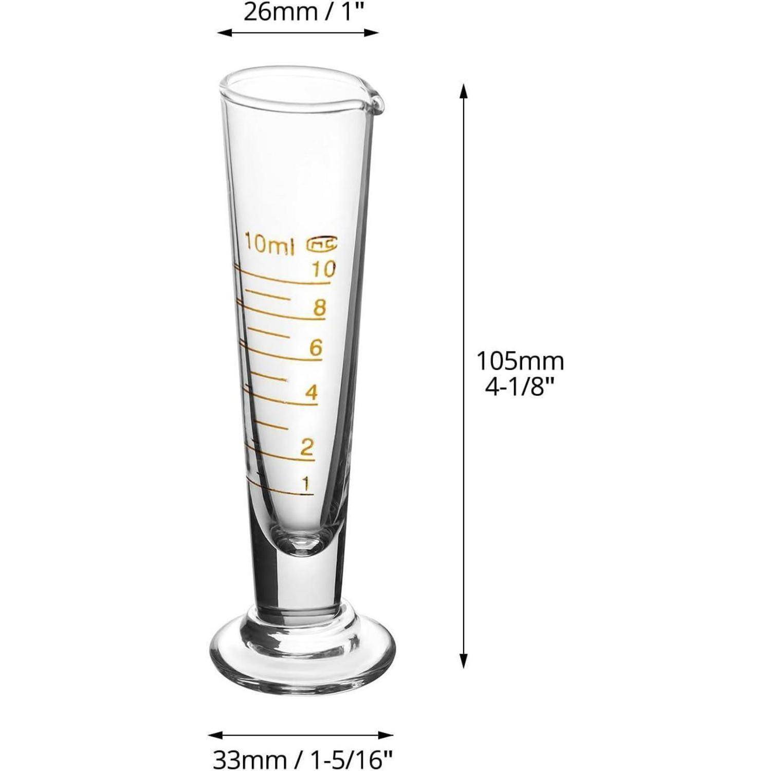 Klares 10-ml-Messglas mit Graduierungsmarkierungen, gezeigt mit Abmessungen von 105 mm Höhe, 26 mm Breite oben und 33 mm Breite an der Basis.