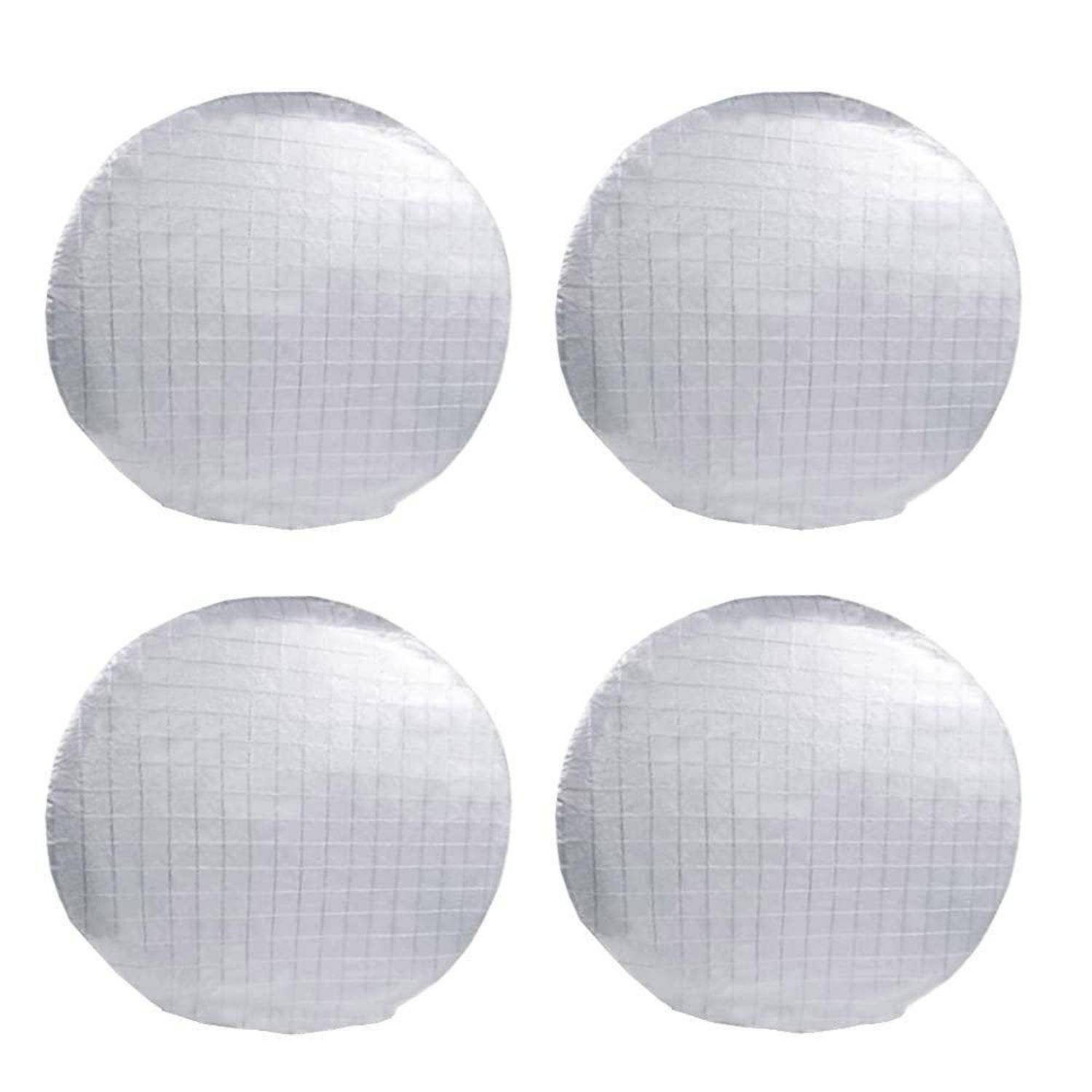 Vier runde weiße Mesh-Stoff-Pads in einem 2x2-Gitter auf einem einfachen Hintergrund angeordnet.