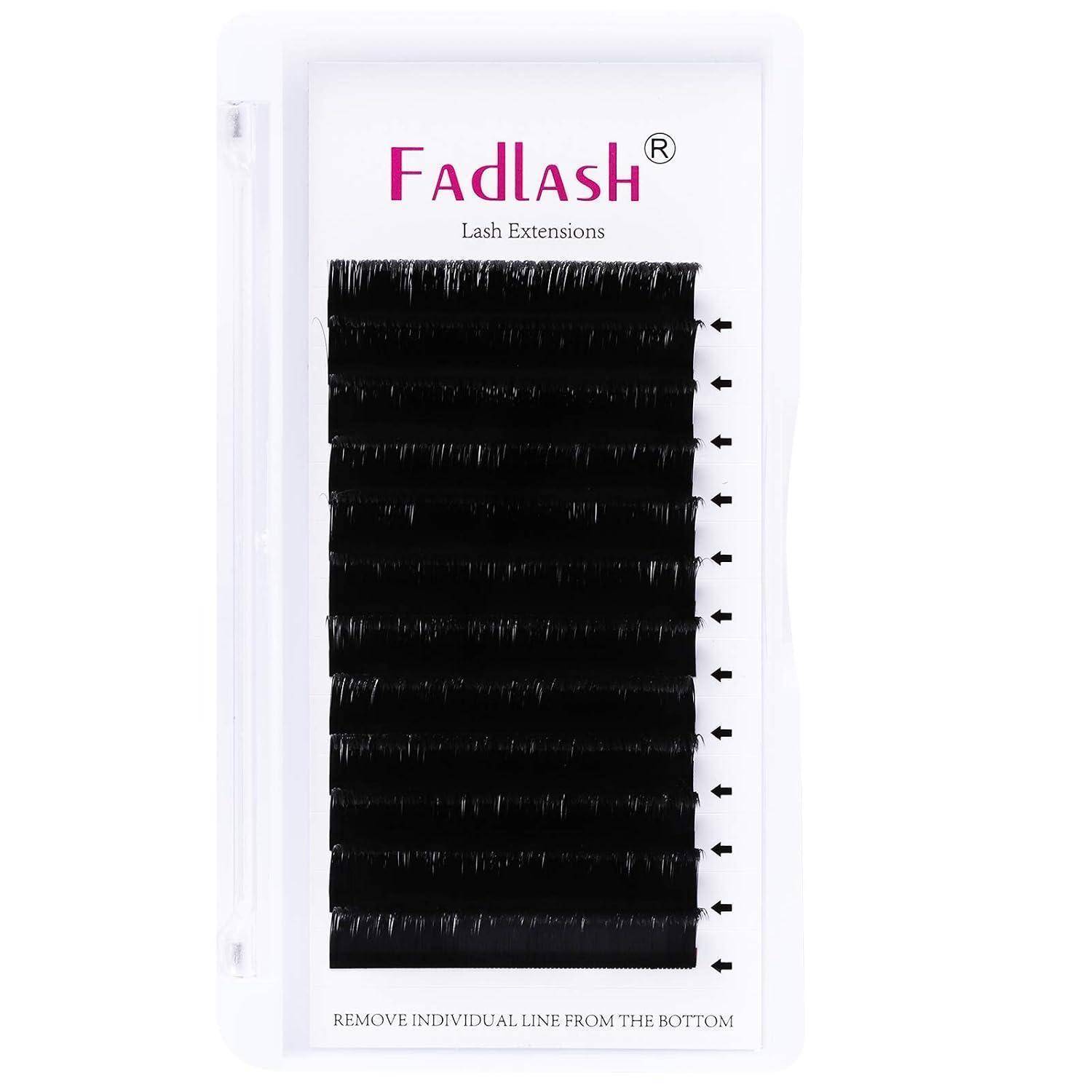 Fadlash-Paket mit gestapelten schwarzen Wimpernstreifen und Text „EINZELNE LINIE VON UNTEN ENTFERNEN