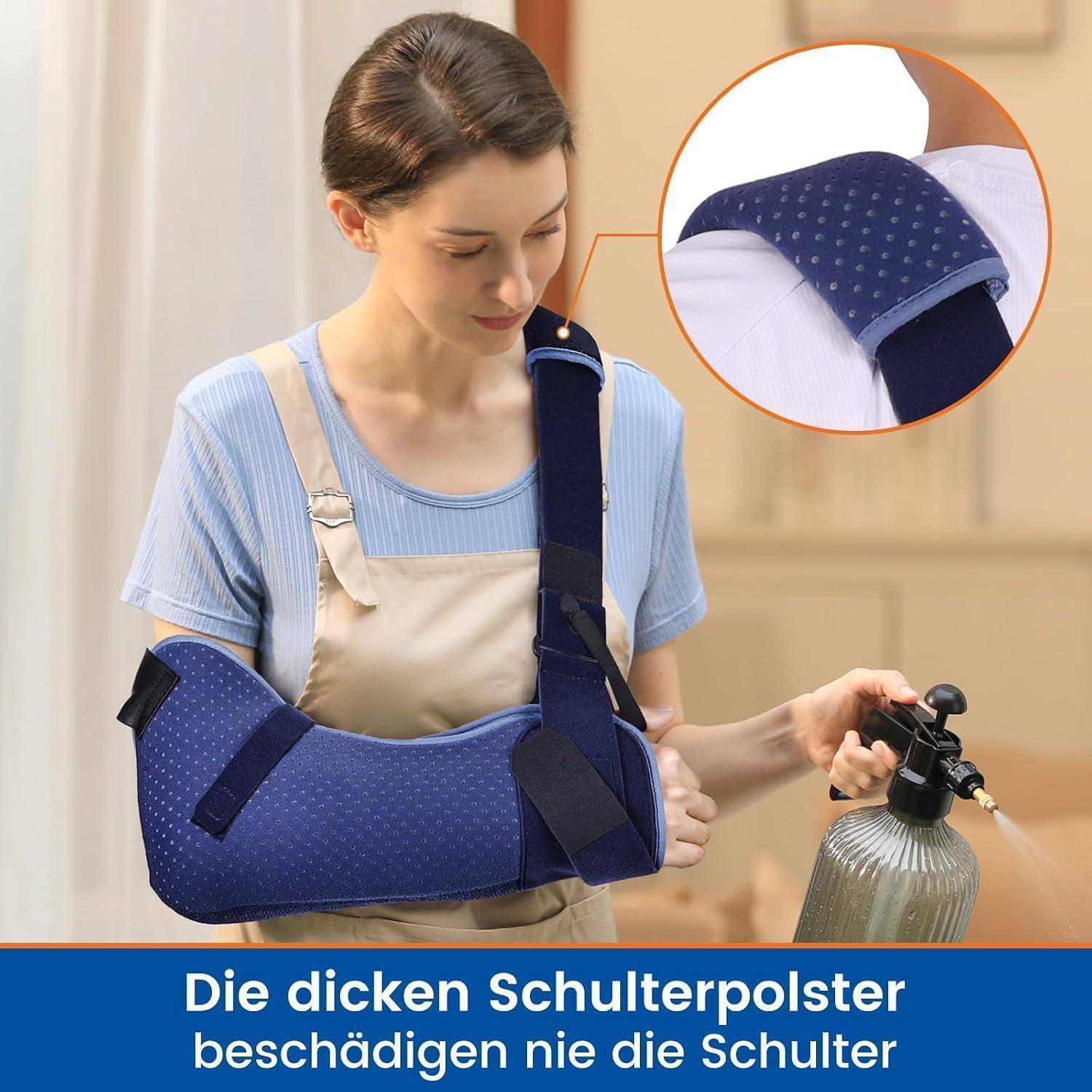 Frau trägt eine blaue Armschlinge und verstellbaren Schulterstützgurt, mit Einsatz zeigt den gepolsterten Schulterbereich; deutscher Text besagt, dass dicke Schulterkissen niemals die Schulter beschädigen.