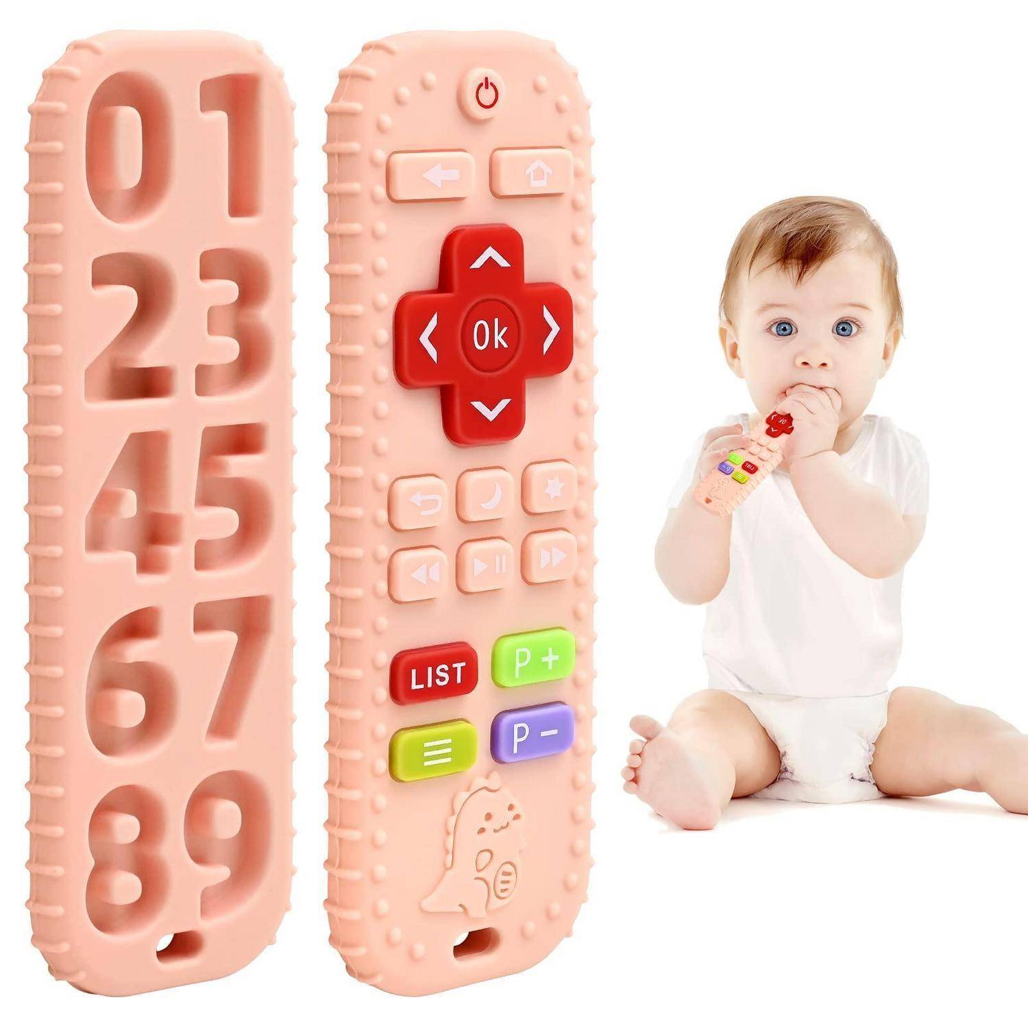 Rosa Silikon-Zahlenknöpfe-Spielzeug-Fernbedienung neben einem Baby, das eine kleinere Fernbedienung kaut, was ein kindersicheres Zahnen-Spielzeug suggeriert.