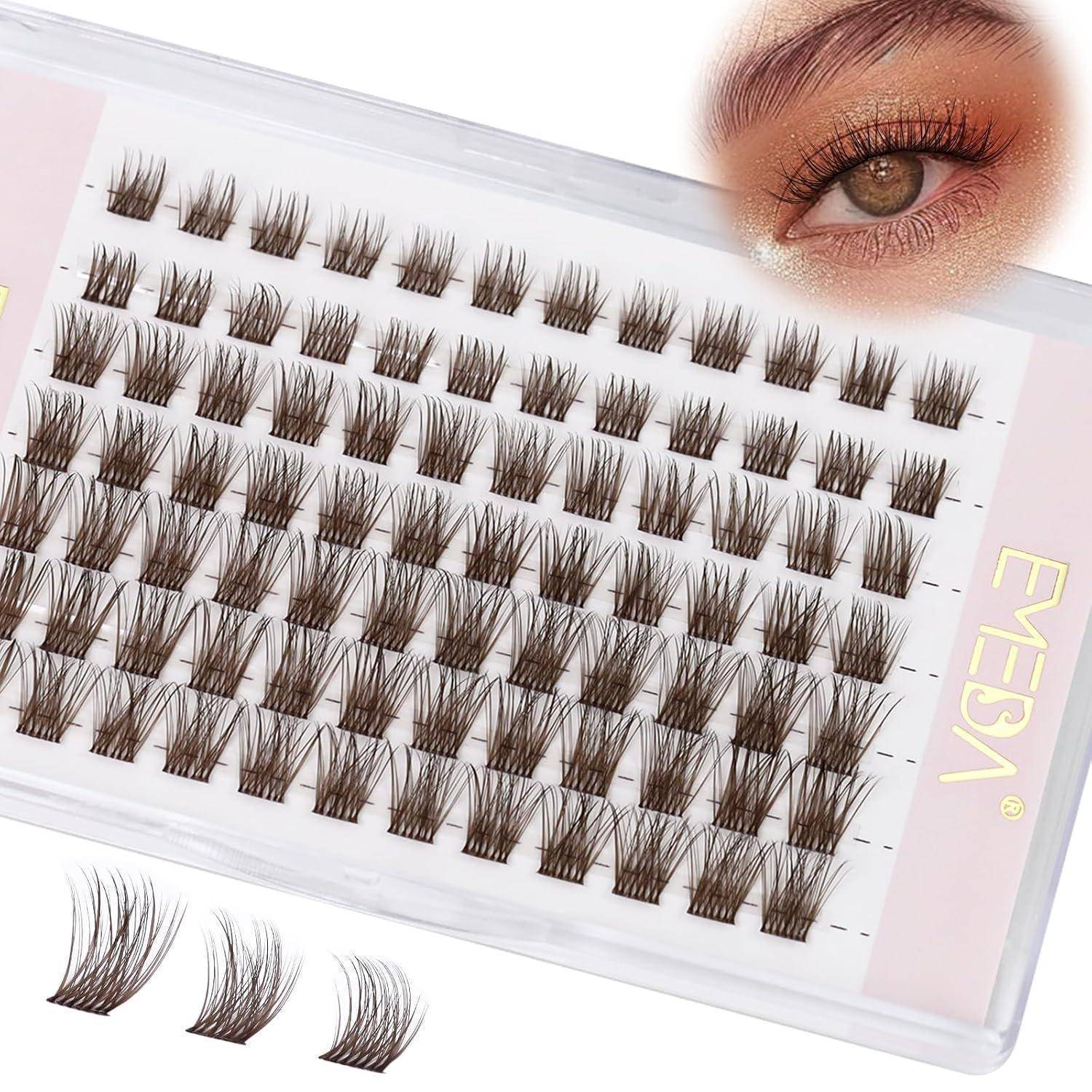 Tablett mit künstlichen Wimpern in mehreren Stilen und Längen, mit einer Nahaufnahme eines geschminkten Auges mit angebrachten Wimpern.