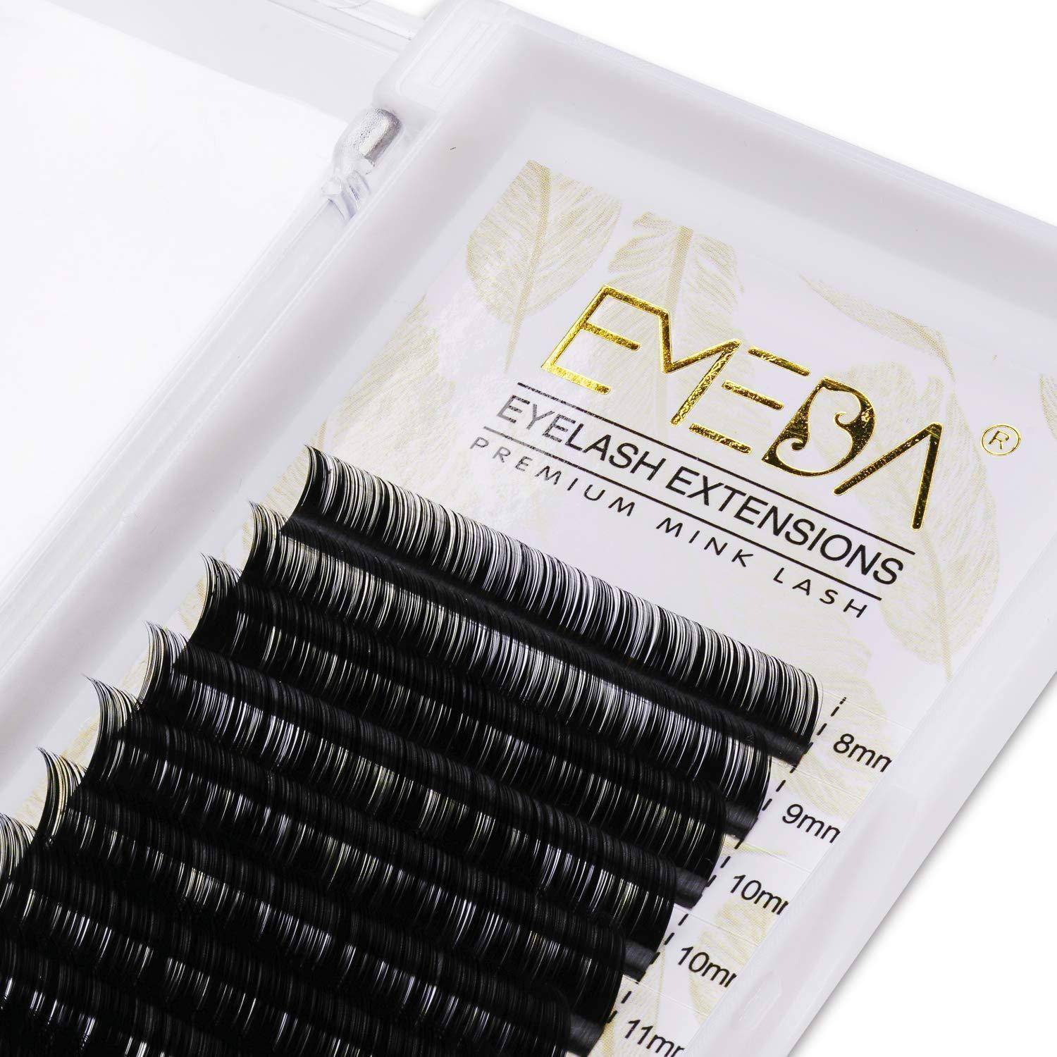 Tablett mit schwarzen künstlichen Wimpern mit der Aufschrift „EMESA Eyelash Extensions Premium Mink Lash