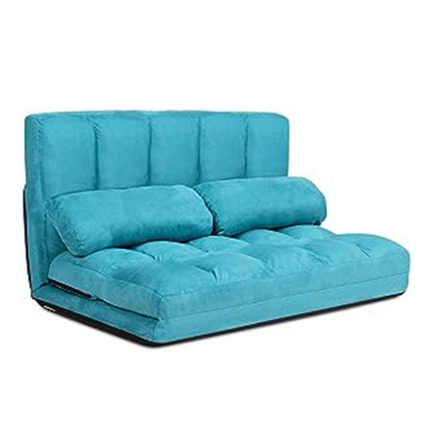 Türkisfarbenes umwandelbares Schlafsofa mit gesteppten Sitz- und Rückenkissen auf weißem Hintergrund.