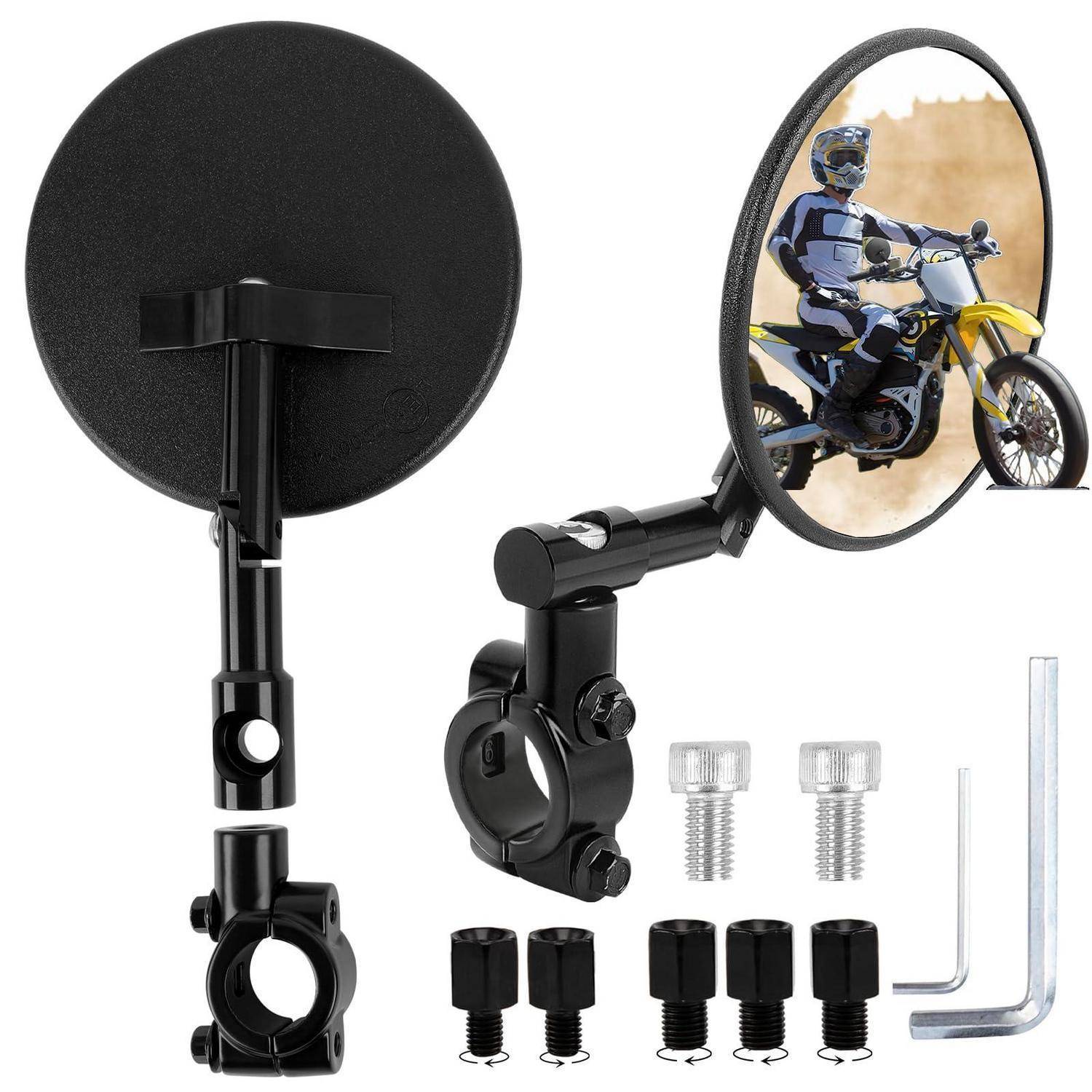 Satz von Motorrad-Spiegeln für Lenker mit rundem schwarzem Spiegel, verstellbarem Arm und Klemmhalterung, dargestellt mit Montageschrauben und Inbusschlüsseln; die eingefügte Reflexion zeigt einen Fahrer auf einem Motorrad.
