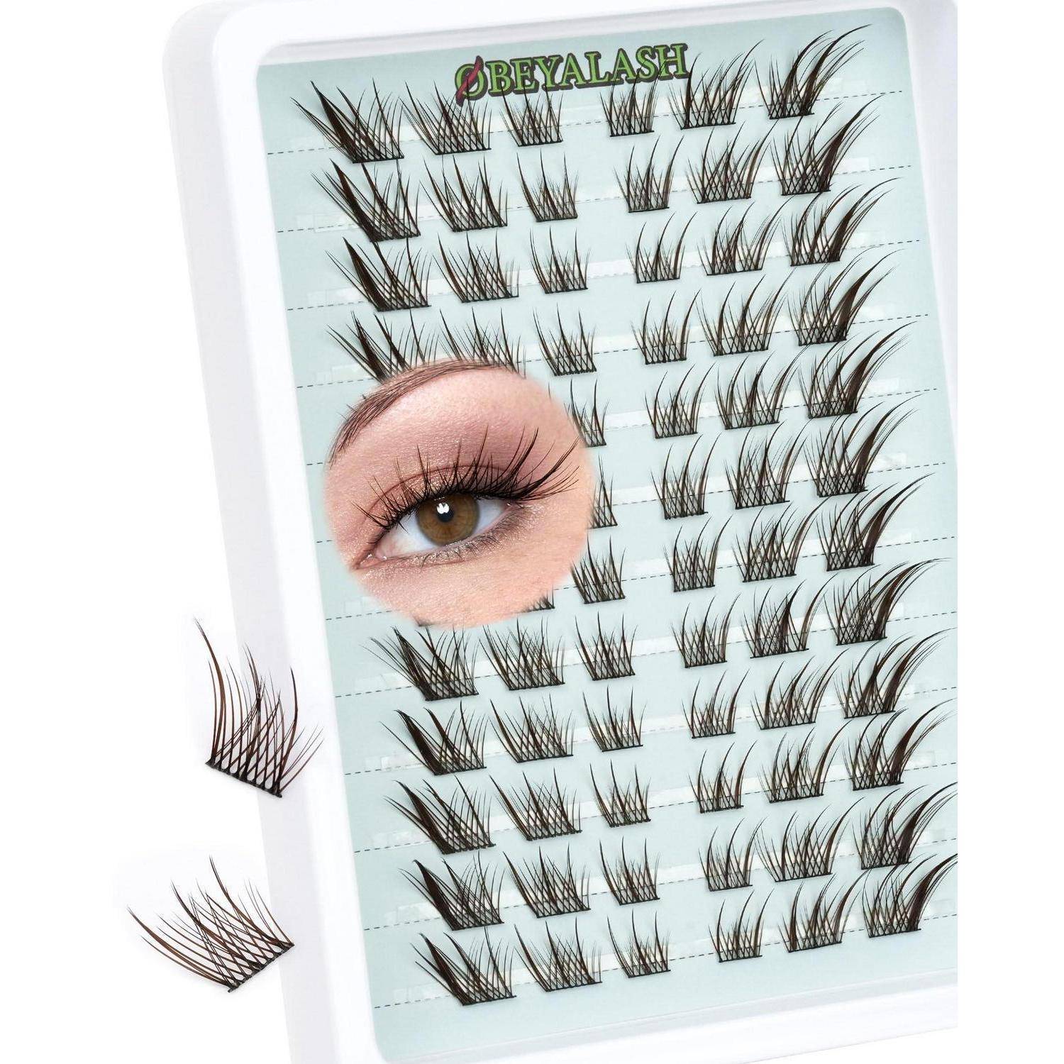 Paket mit künstlichen Wimpernbüscheln mit der Aufschrift „OBEYALASH