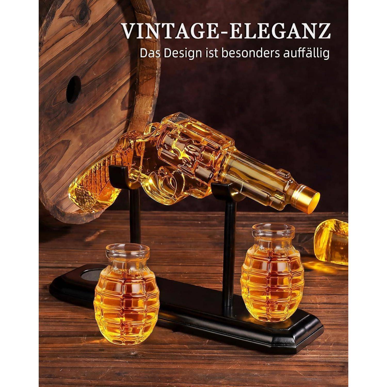 Vintage-Stil-Anzeige eines transparenten bernsteinfarbenen Revolvers auf einem Ständer neben passenden kugel­förmigen Gläsern, mit Text „VINTAGE-ELEGANZ" und „Das Design ist besonders auffällig"".