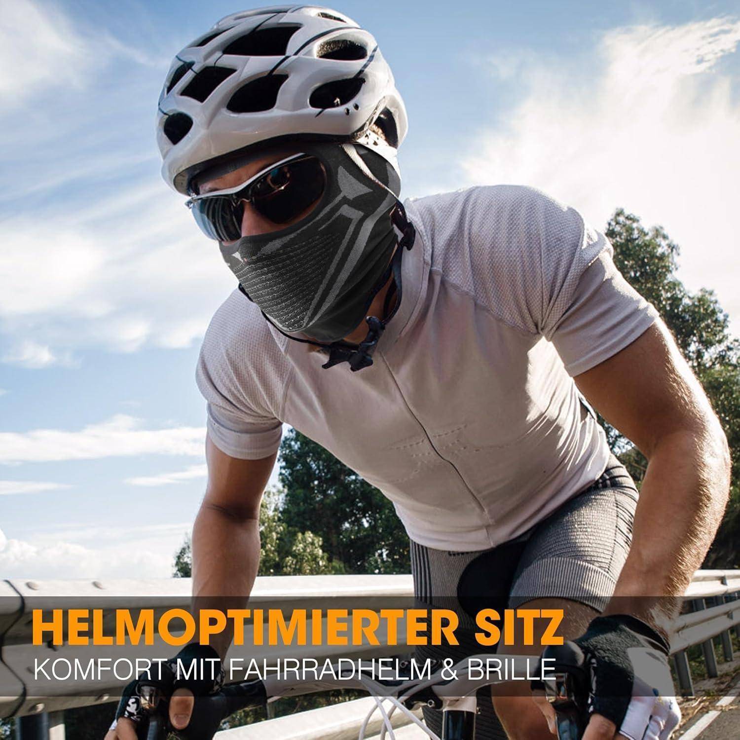Radfahrer im Helm, Sonnenbrille und Gesichtsbedeckung, nach vorne geneigt; Text lautet „HELMOPTIMIERTER SITZ" und „KOMFORT MIT FAHRRADHELM & BRILLE"".