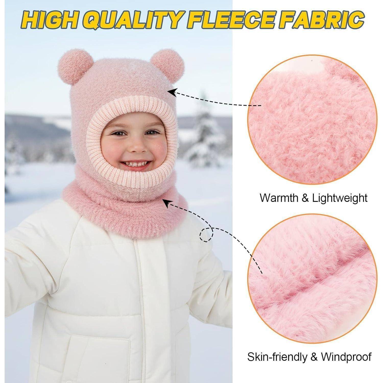 Werbegrafik eines Kindes, das eine rosa Fleece-Mütze und einen Halswärmer trägt, mit der Aufschrift „HOCHWERTIGER FLEECE-STOFF