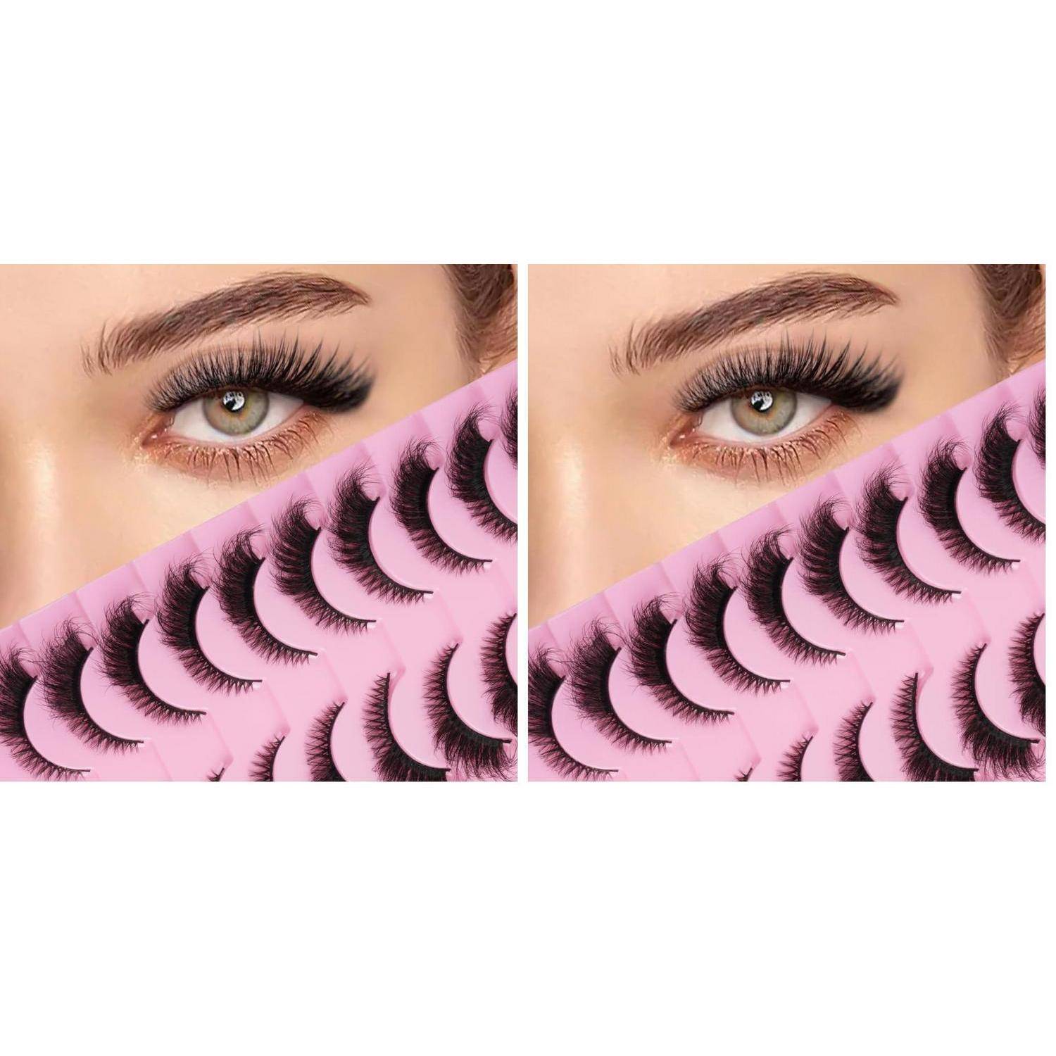 Nebeneinander-Nahaufnahme eines Auges mit langen falschen Wimpern, die auf einem rosa Wimpernablage präsentiert werden.