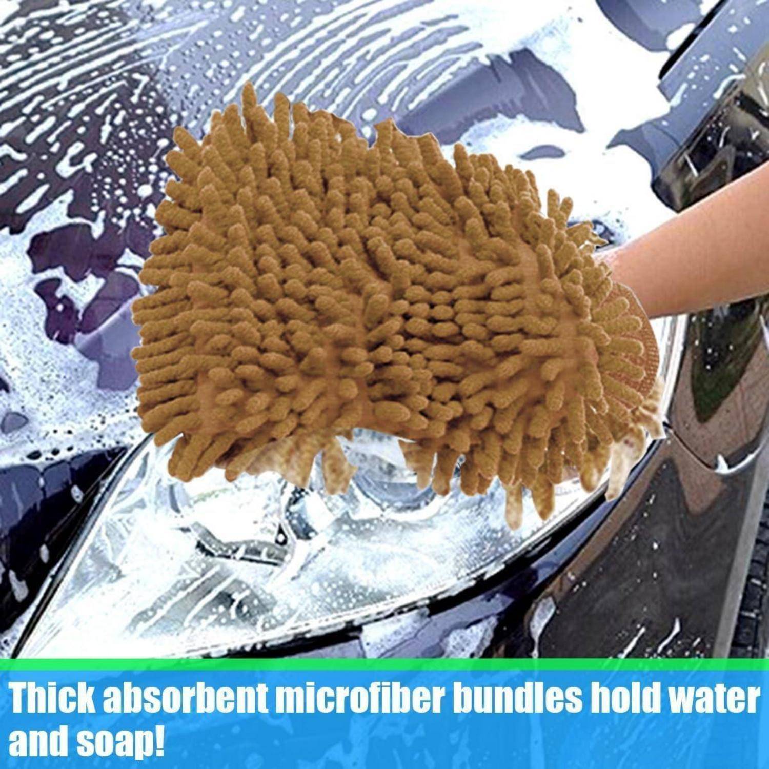Mikrofaser-Waschhandschuh reinigt ein Autoscheinwerfer und die Motorhaube mit Seife; der Text besagt, dass dicke, absorbierende Mikrofaser-Bündel Wasser und Seife speichern.