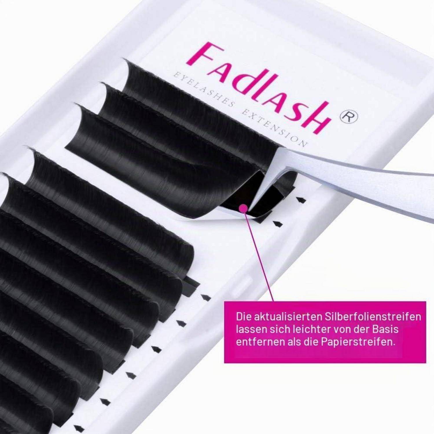 Fadlash Wimpernverlängerungs-Tablett mit schwarzen Wimpernstreifen; eine Metallpinzette hebt einen Streifen an. Eine magentafarbene Legende auf Deutsch vermerkt, dass aktualisierte Silberfolienstreifen leichter zu entfernen sind als Papierstreifen.