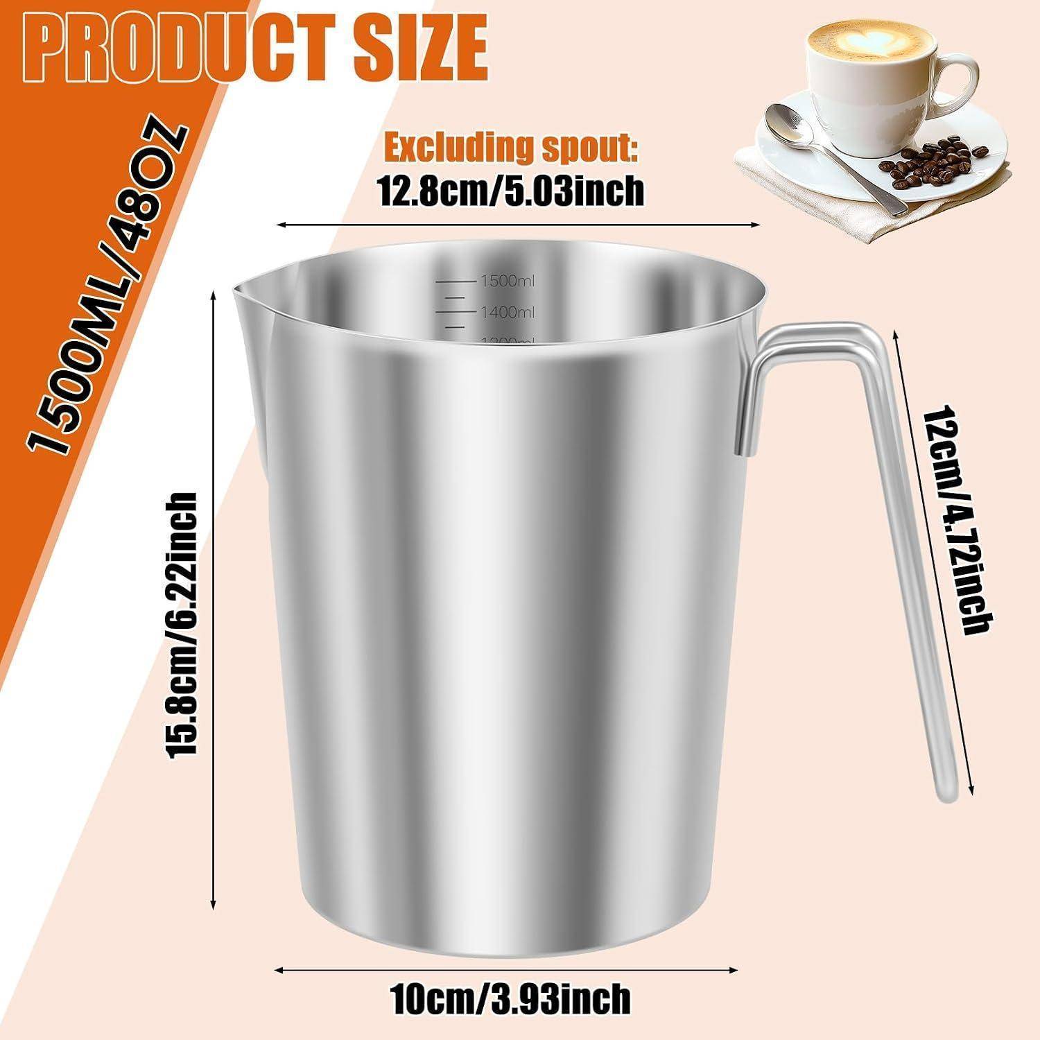 Größendiagramm eines Messbehälters aus Edelstahl, gekennzeichnet mit 1500ml/48oz; angezeigte Abmessungen: 15,8cm Höhe, 10cm Breite, 12,8cm ohne Ausguss, 12cm Griff.
