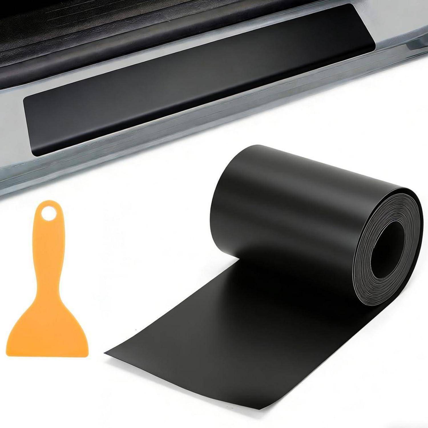Schwarze Klebebrolle mit losem Blatt und orangefarbigem Schaberwerkzeug, dargestellt als Vinyl-Wickel- oder Folien-Set auf weißem Hintergrund.