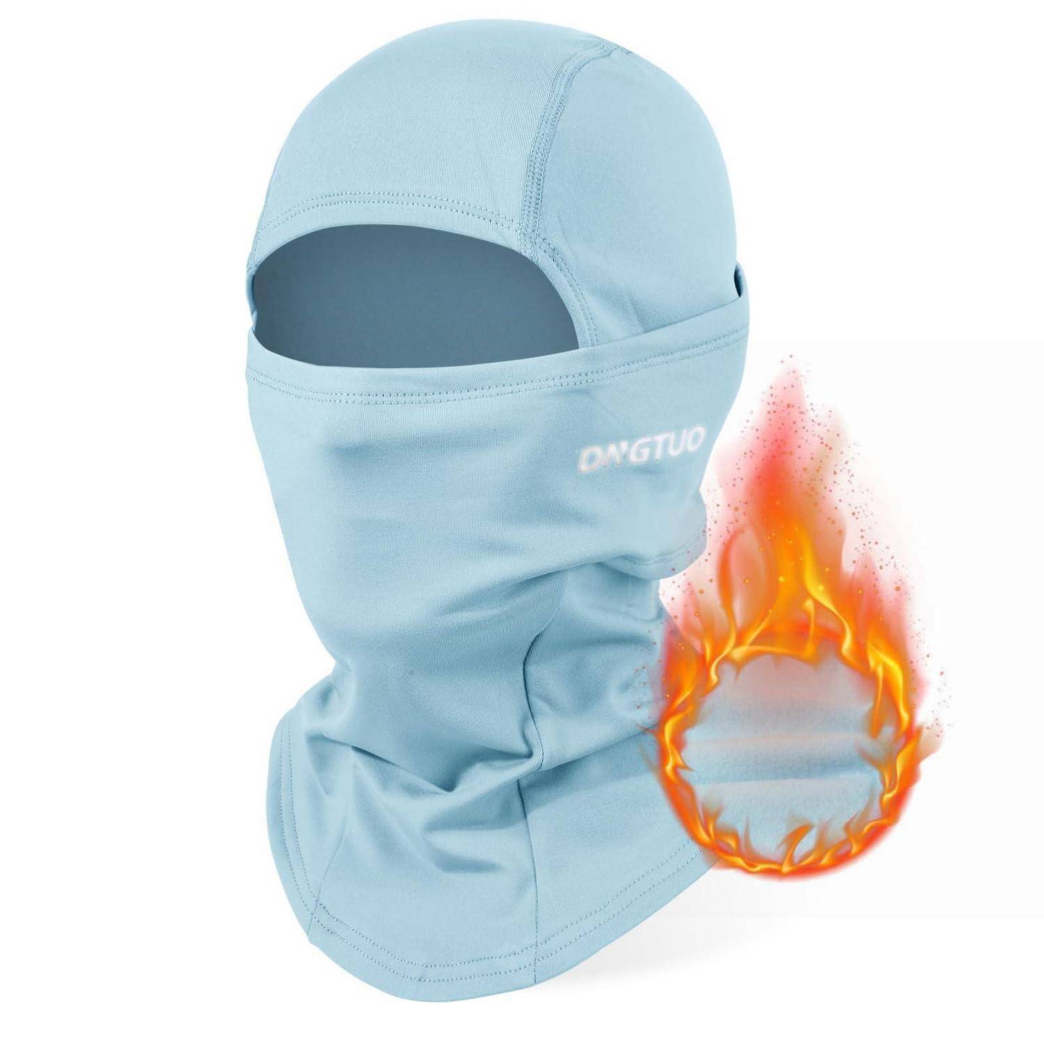 Hellblaue flammenbeständige Sturmhaube mit Augenlöcher, gezeigt mit Feuer-Grafik zur Anzeige von Hitzeschutz.
