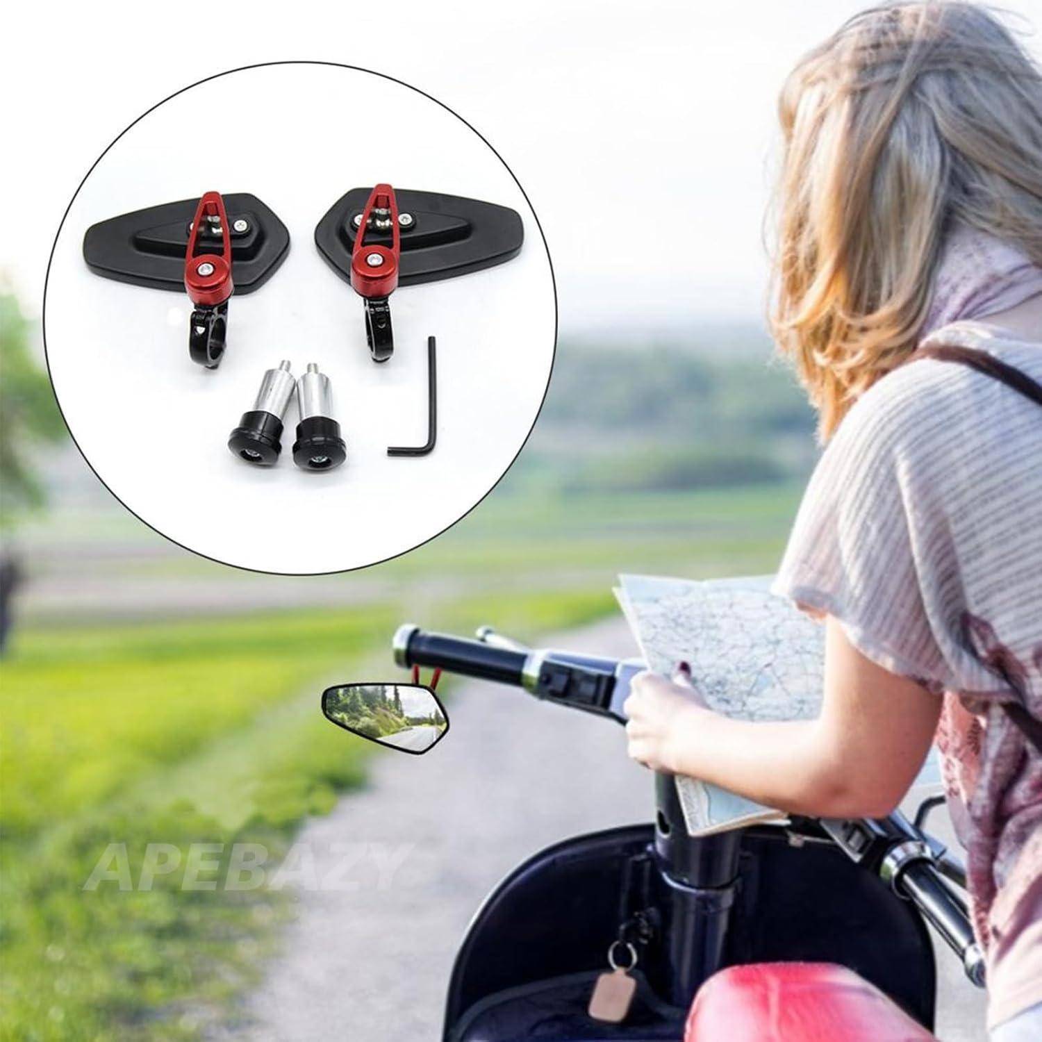 Frau auf einem Fahrrad fahrend, während sie eine Karte hält, mit einem Ausschnitt, das ein Fahrradspiegel-Zubehörset und Montagehardware zeigt.