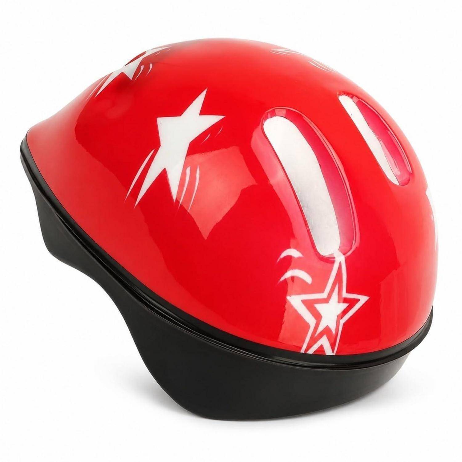 Roter Kinderfahrradhelm mit weißen Sterngrafiken auf schwarzer Basis, isoliert auf weißem Hintergrund dargestellt.
