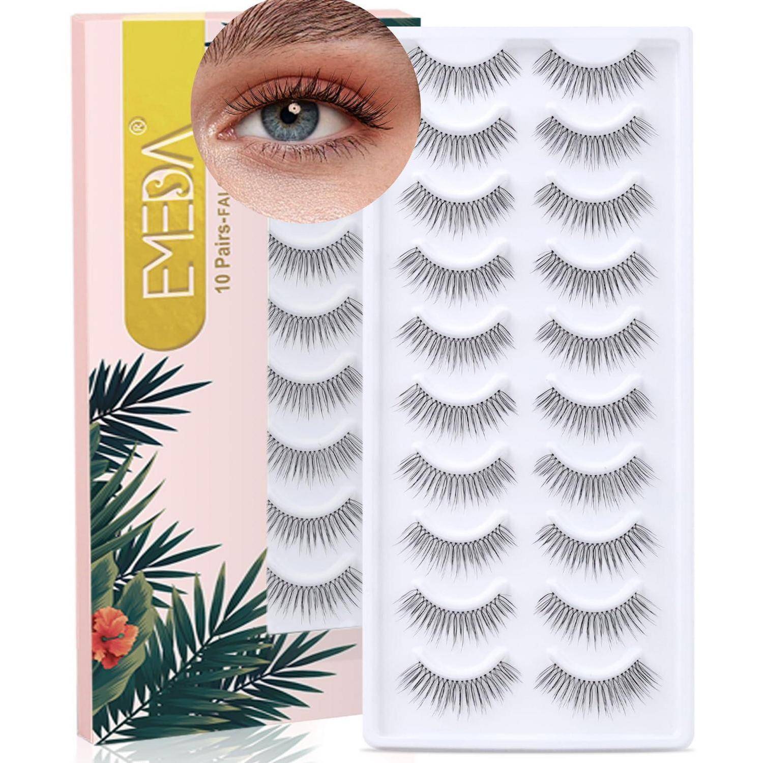 Packung EYESAI 10 Paar künstliche Wimpern auf einem Tablett, mit einer Nahaufnahme des Auges mit angebrachten Wimpern